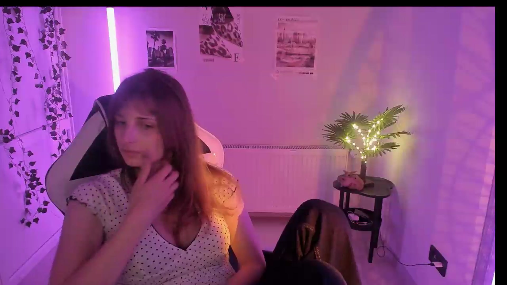 Gallery image thumbnail from Lissa_Stars's myfreecams stream on, 07/04/2026, 19:06 image 17 of 20