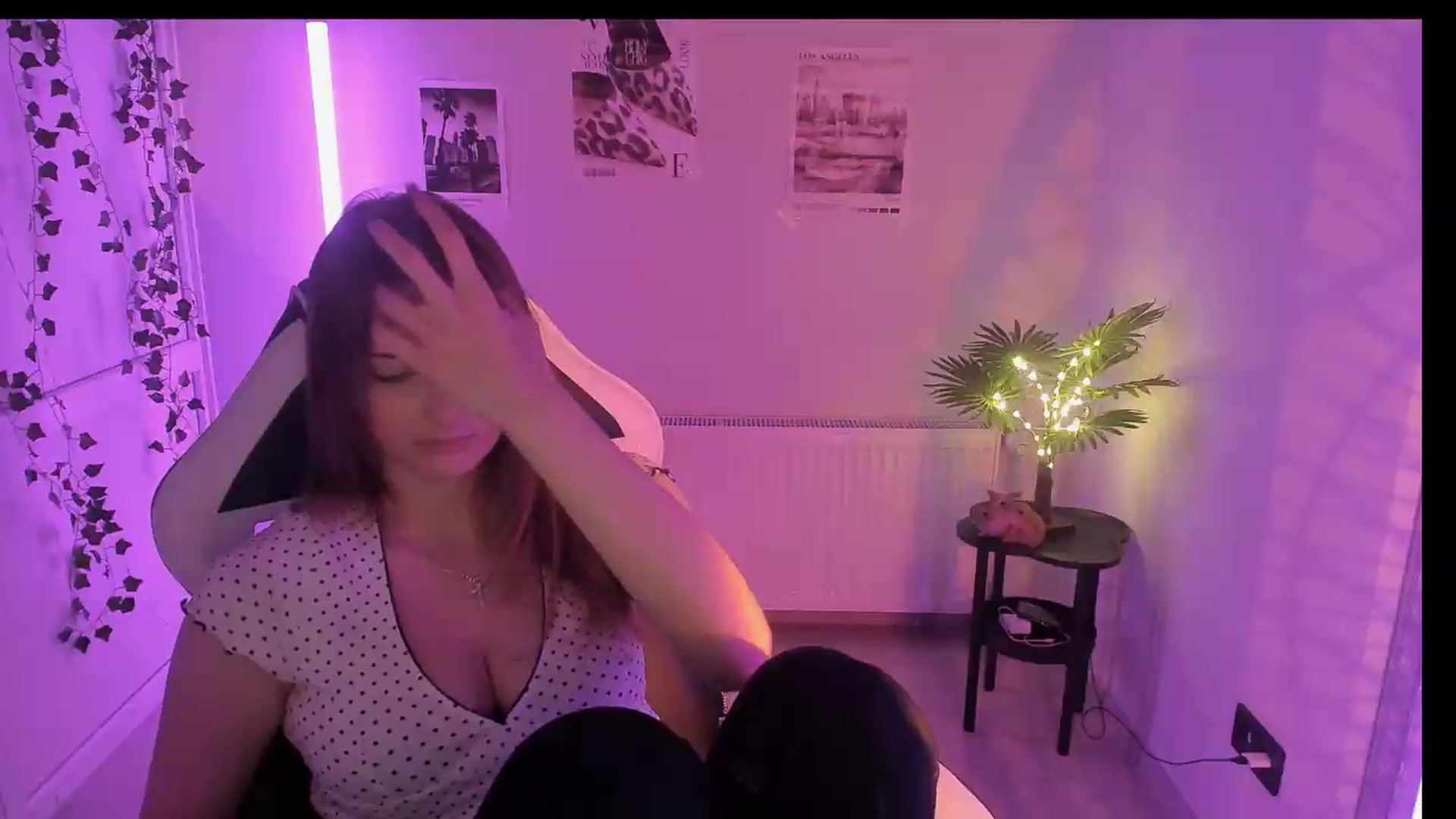 Gallery image thumbnail from Lissa_Stars's myfreecams stream on, 07/04/2026, 19:06 image 15 of 20