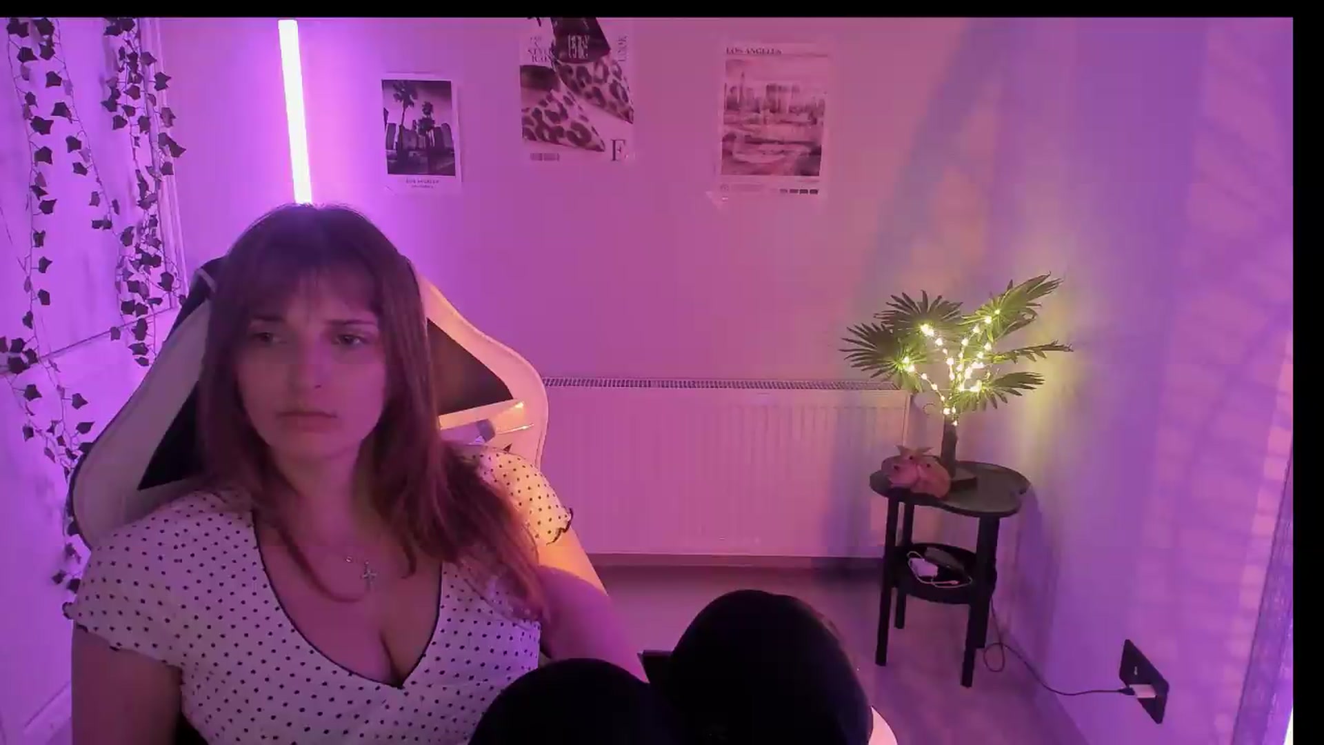 Gallery image thumbnail from Lissa_Stars's myfreecams stream on, 07/04/2026, 19:06 image 18 of 20