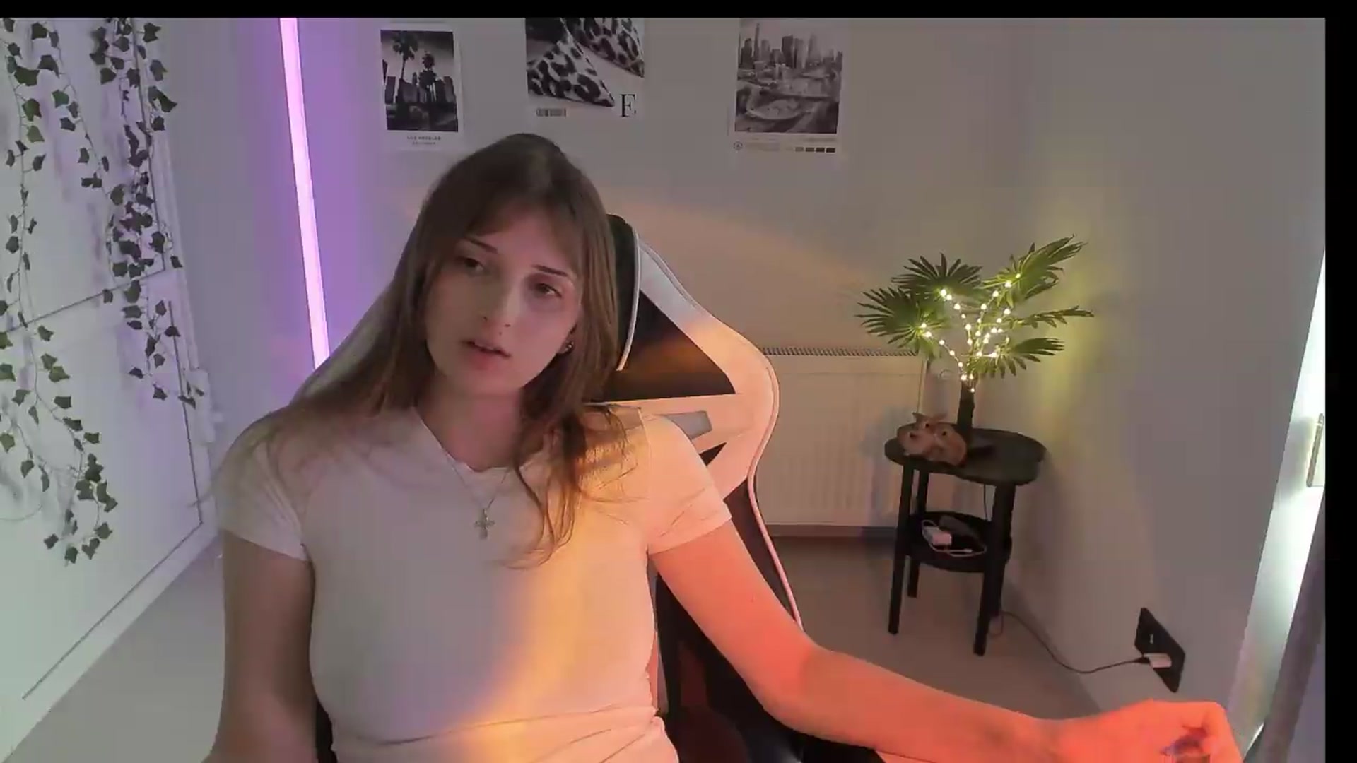 Gallery image thumbnail from Lissa_Stars's myfreecams stream on, 07/06/2026, 14:30 image 20 of 20