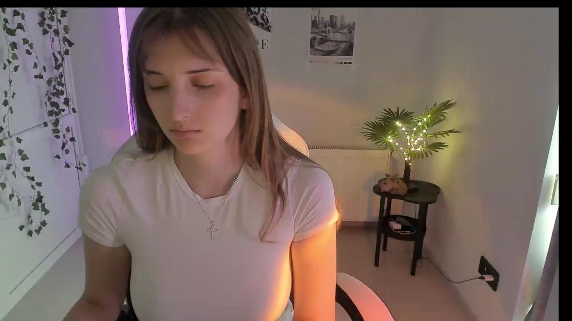 Gallery image thumbnail from Lissa_Stars's myfreecams stream on, 07/06/2026, 14:30 image 19 of 20