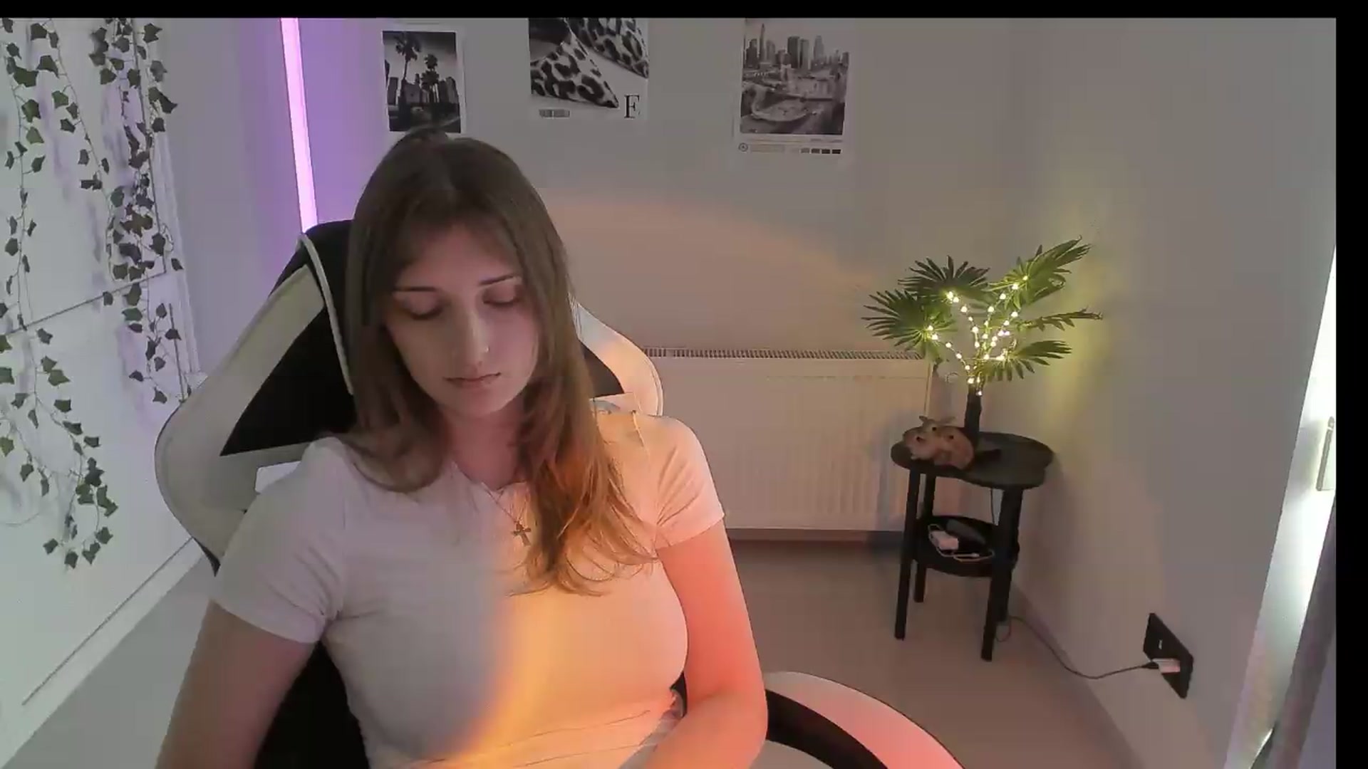 Gallery image thumbnail from Lissa_Stars's myfreecams stream on, 07/06/2026, 14:30 image 10 of 20
