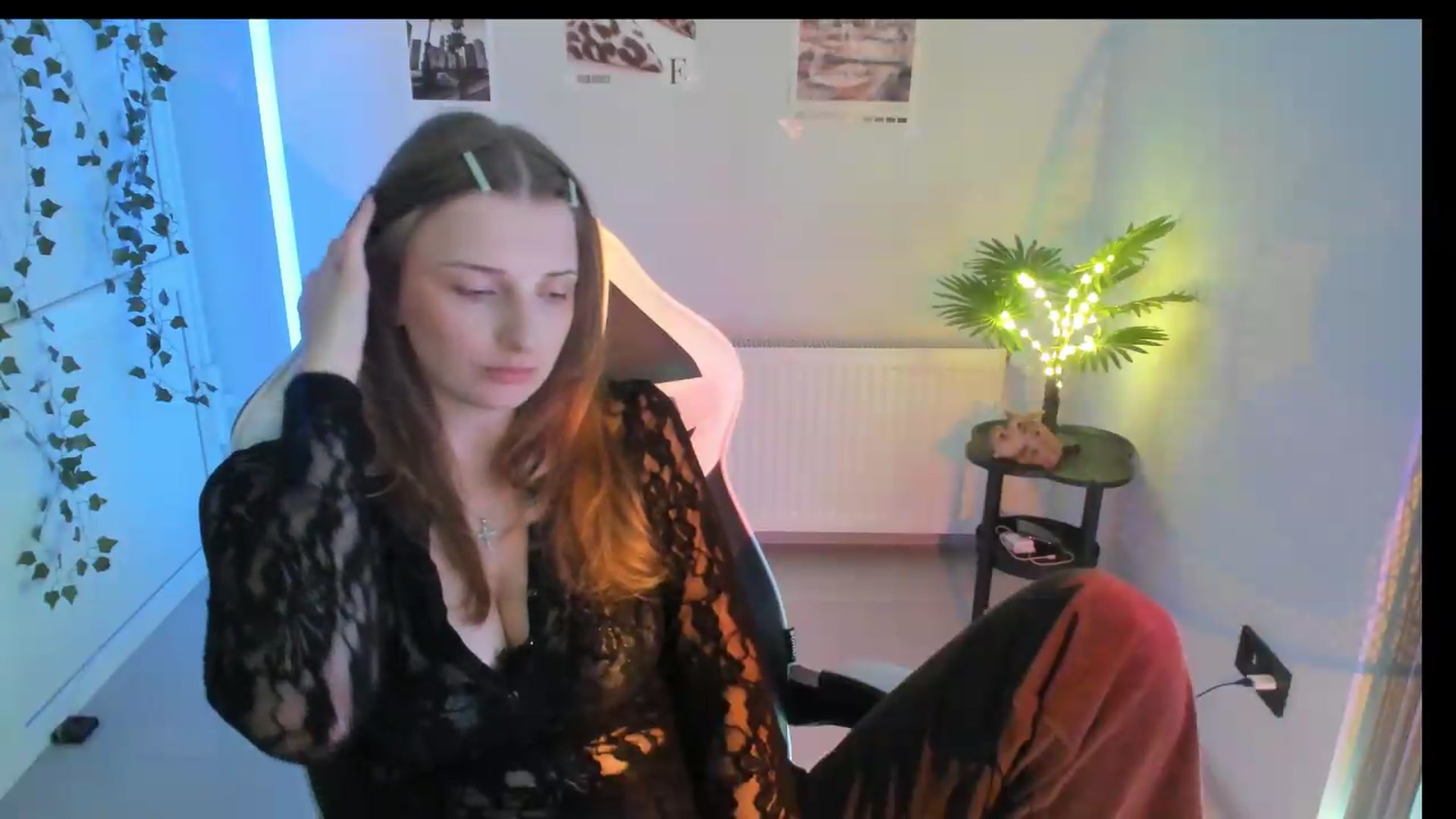 Gallery image thumbnail from Lissa_Stars's myfreecams stream on, 07/07/2026, 14:29 image 7 of 20