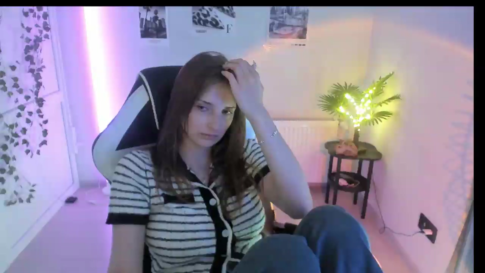Gallery image thumbnail from Lissa_Stars's myfreecams stream on, 07/27/2026, 10:00 image 18 of 20