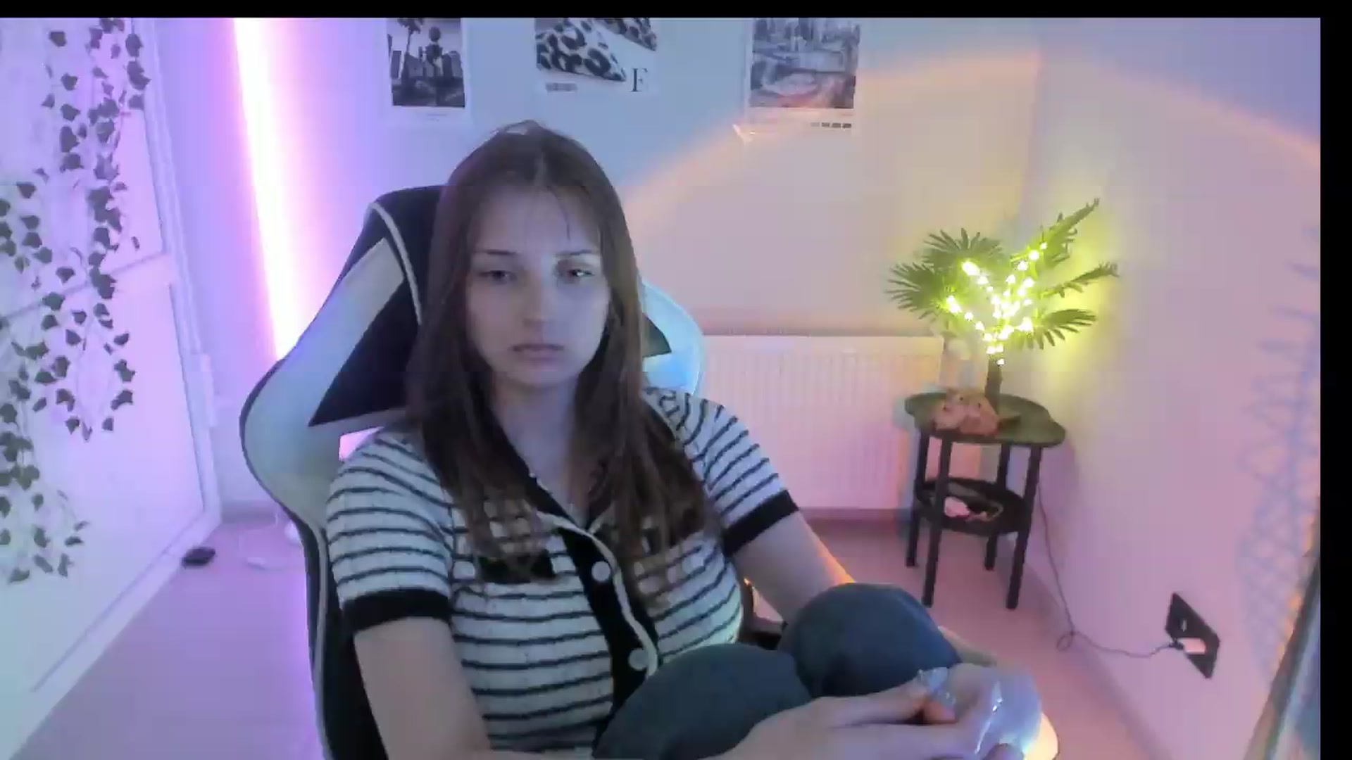 Gallery image thumbnail from Lissa_Stars's myfreecams stream on, 07/27/2026, 10:00 image 16 of 20