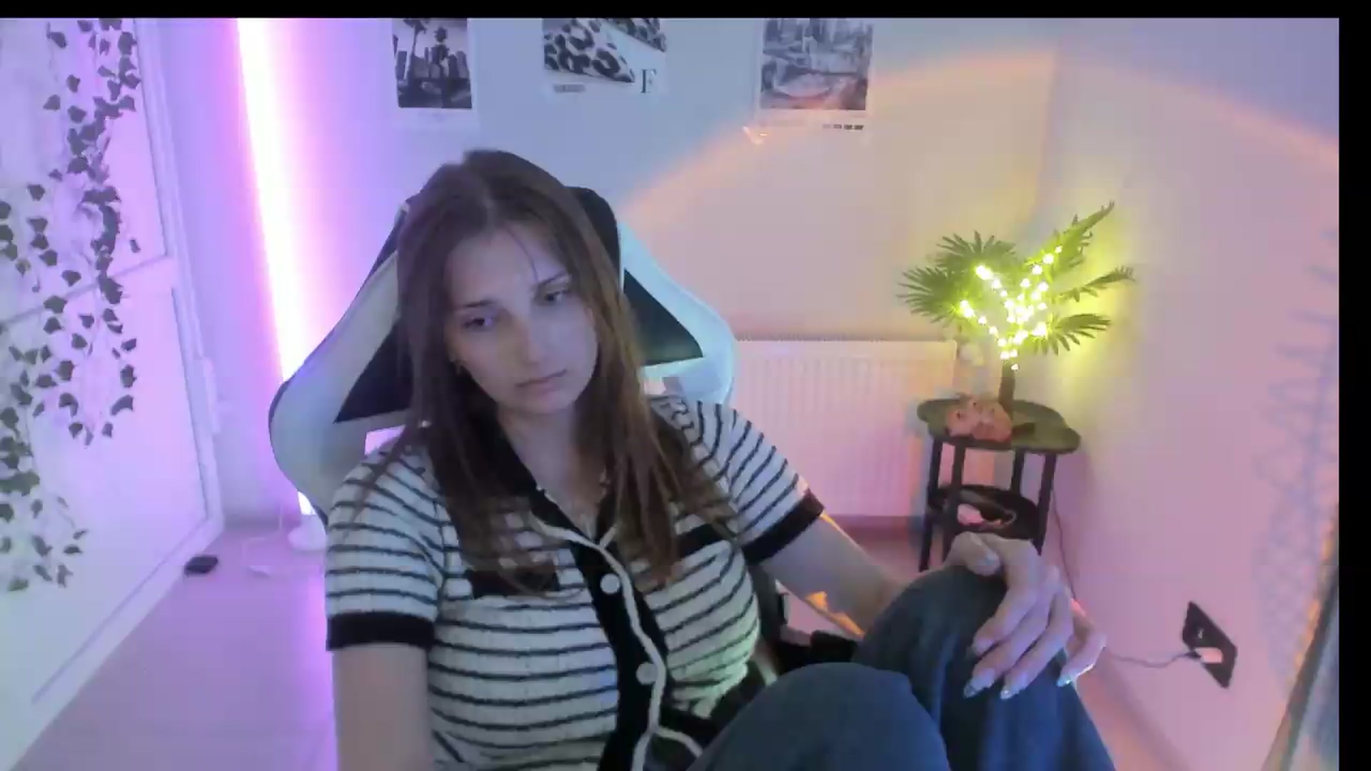 Gallery image thumbnail from Lissa_Stars's myfreecams stream on, 07/27/2026, 10:00 image 19 of 20