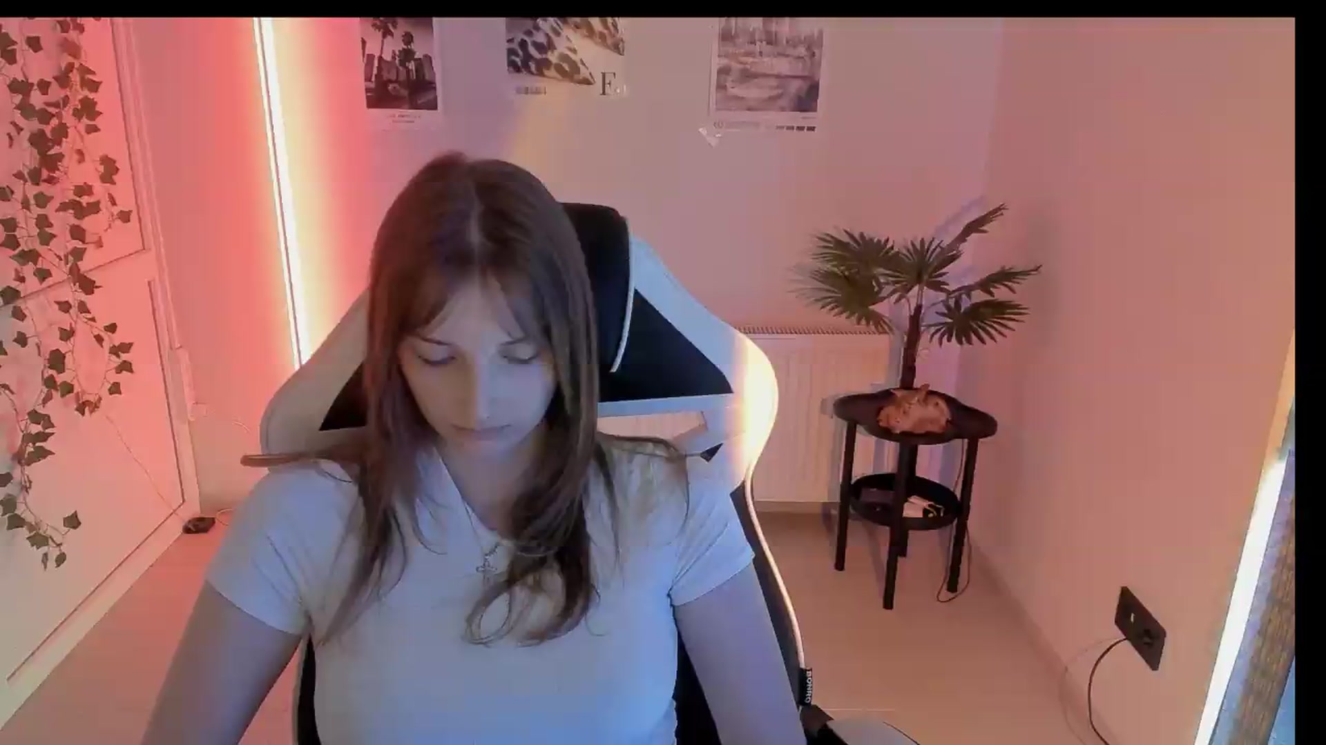 Gallery image thumbnail from Lissa_Stars's myfreecams stream on, 08/02/2026, 13:17 image 18 of 20