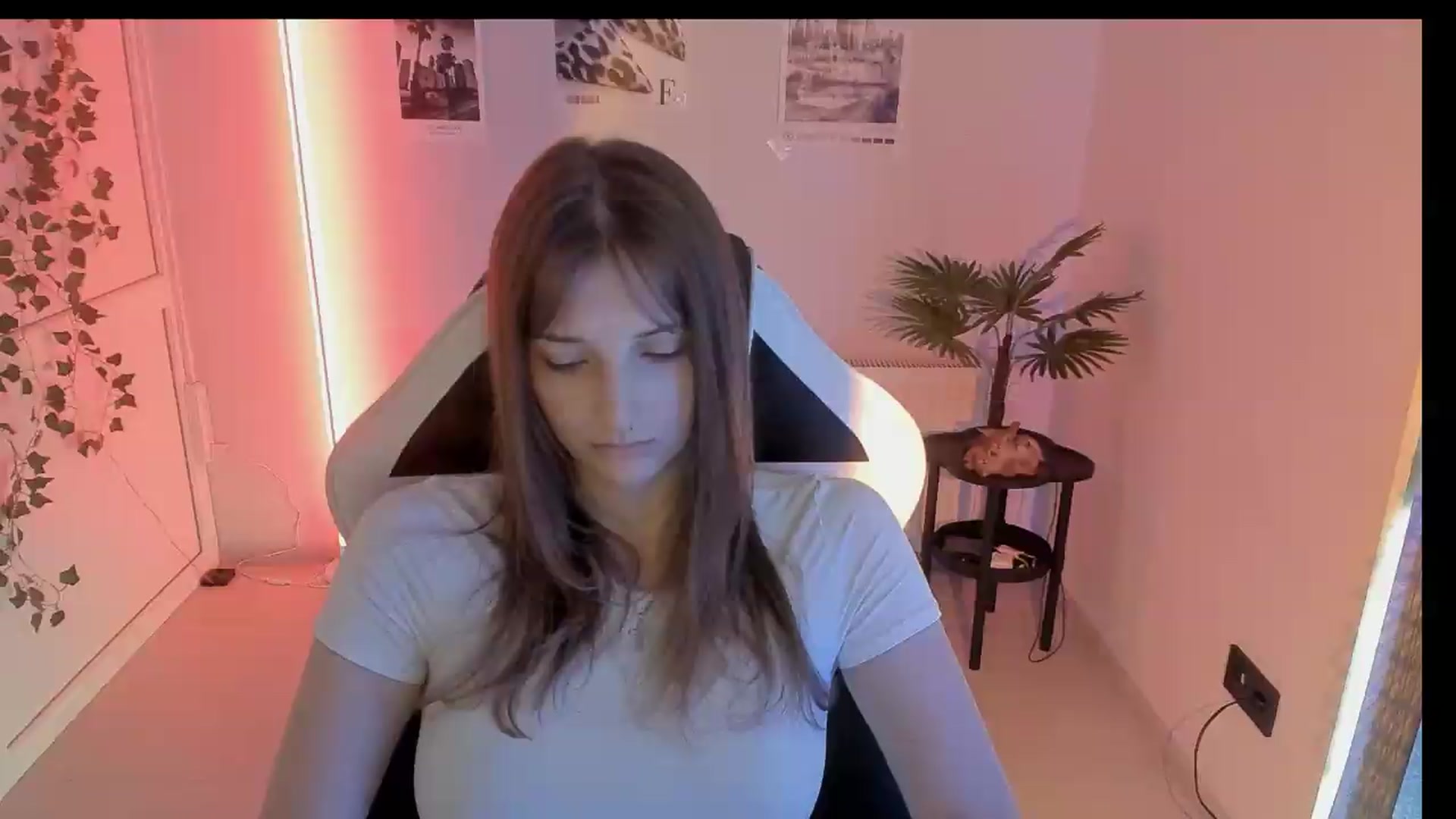 Gallery image thumbnail from Lissa_Stars's myfreecams stream on, 08/02/2026, 13:17 image 4 of 20
