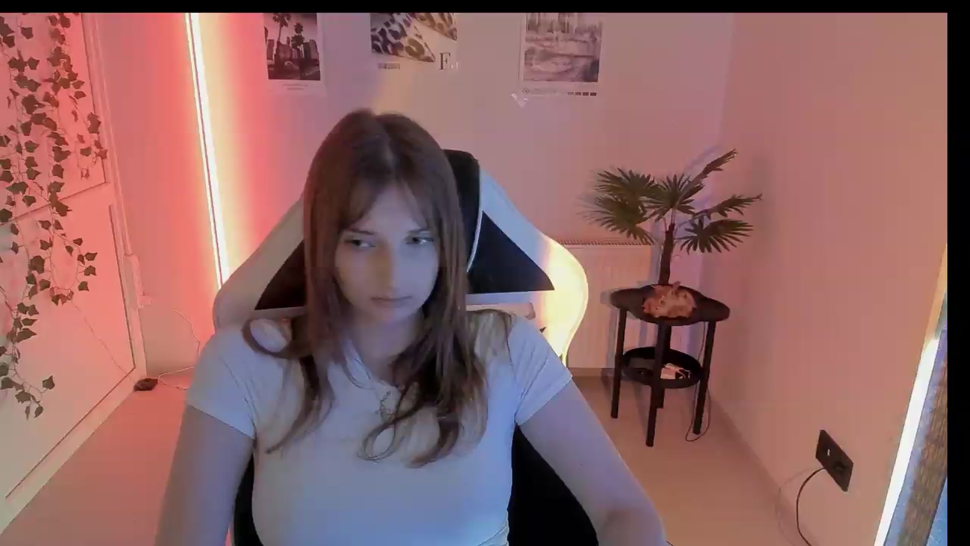 Gallery image thumbnail from Lissa_Stars's myfreecams stream on, 08/02/2026, 13:17 image 20 of 20