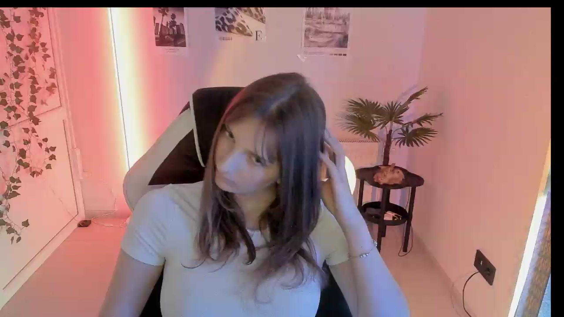 Gallery image thumbnail from Lissa_Stars's myfreecams stream on, 08/02/2026, 13:17 image 5 of 20
