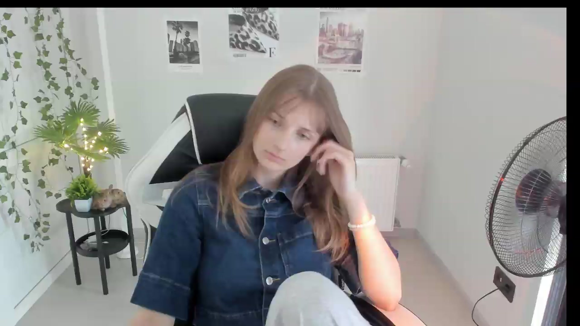 Gallery image thumbnail from Lissa_Stars's myfreecams stream on, 08/15/2026, 12:41 image 12 of 20