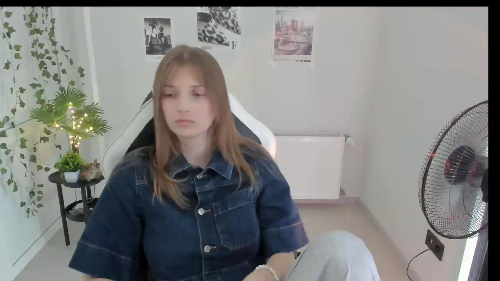 Gallery image thumbnail from Lissa_Stars's myfreecams stream on, 08/15/2026, 12:41 image 10 of 20