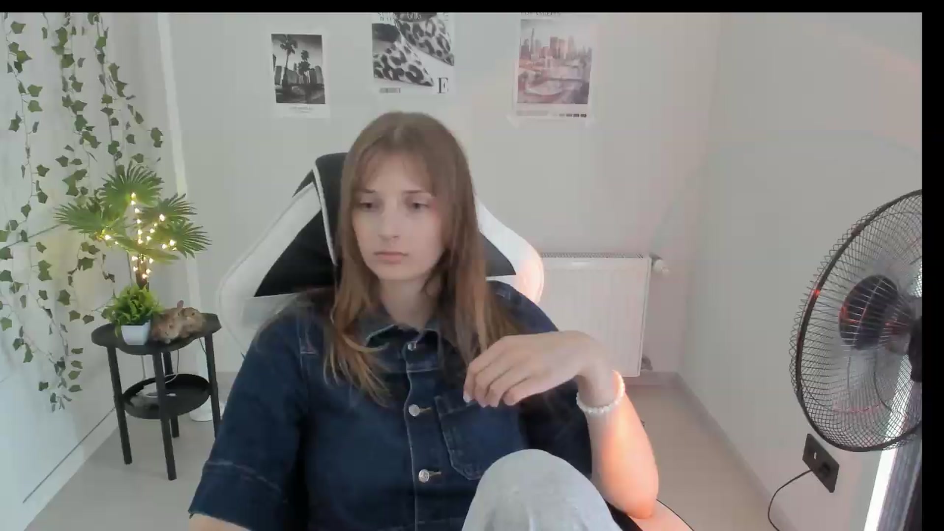 Gallery image thumbnail from Lissa_Stars's myfreecams stream on, 08/15/2026, 12:41 image 4 of 20
