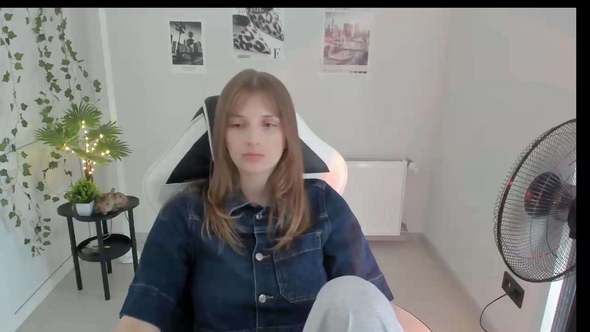 Gallery image thumbnail from Lissa_Stars's myfreecams stream on, 08/15/2026, 12:41 image 3 of 20