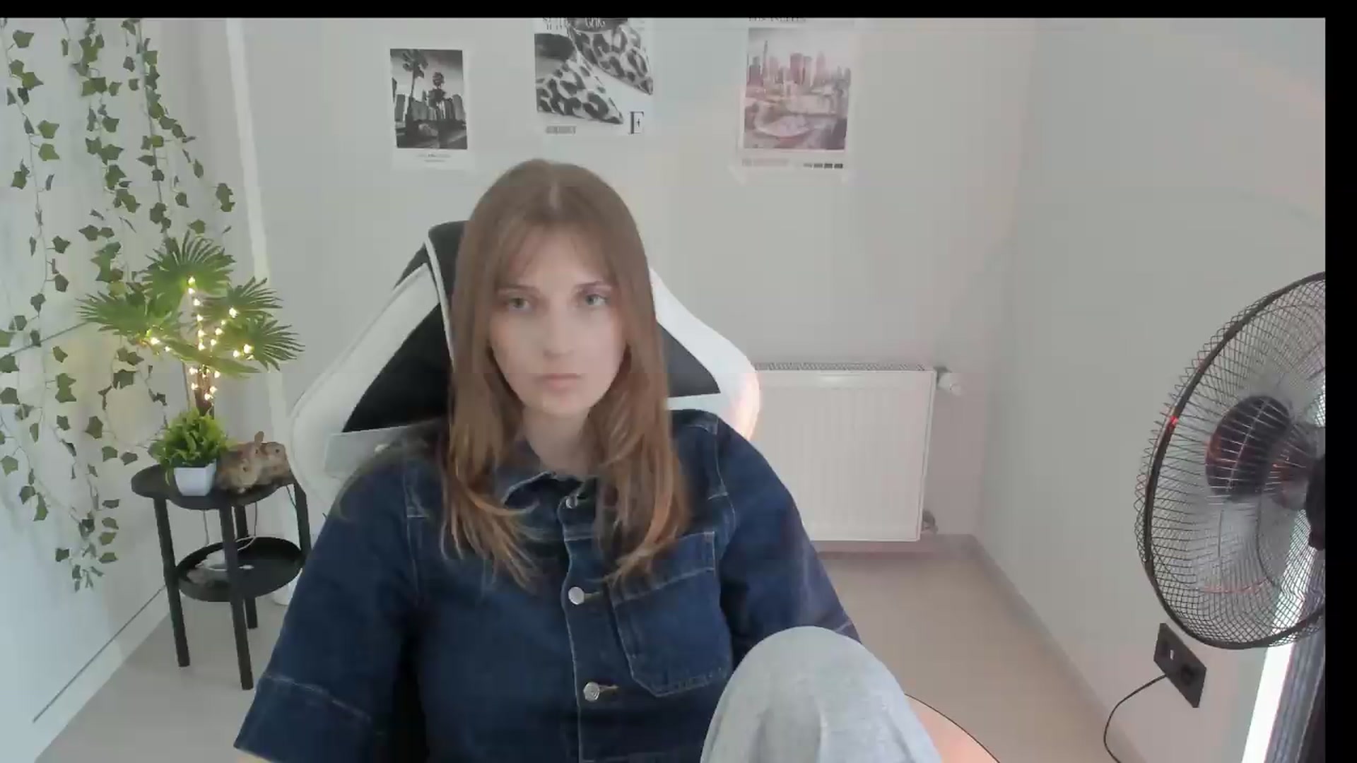 Gallery image thumbnail from Lissa_Stars's myfreecams stream on, 08/15/2026, 12:41 image 2 of 20
