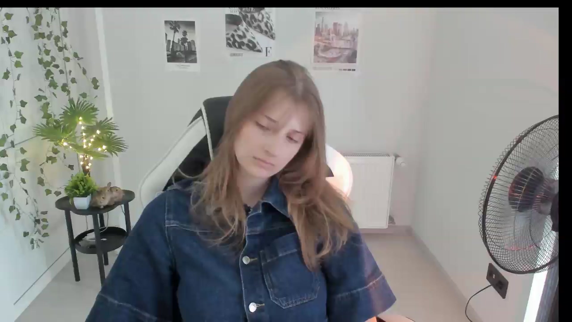 Gallery image thumbnail from Lissa_Stars's myfreecams stream on, 08/15/2026, 12:41 image 18 of 20