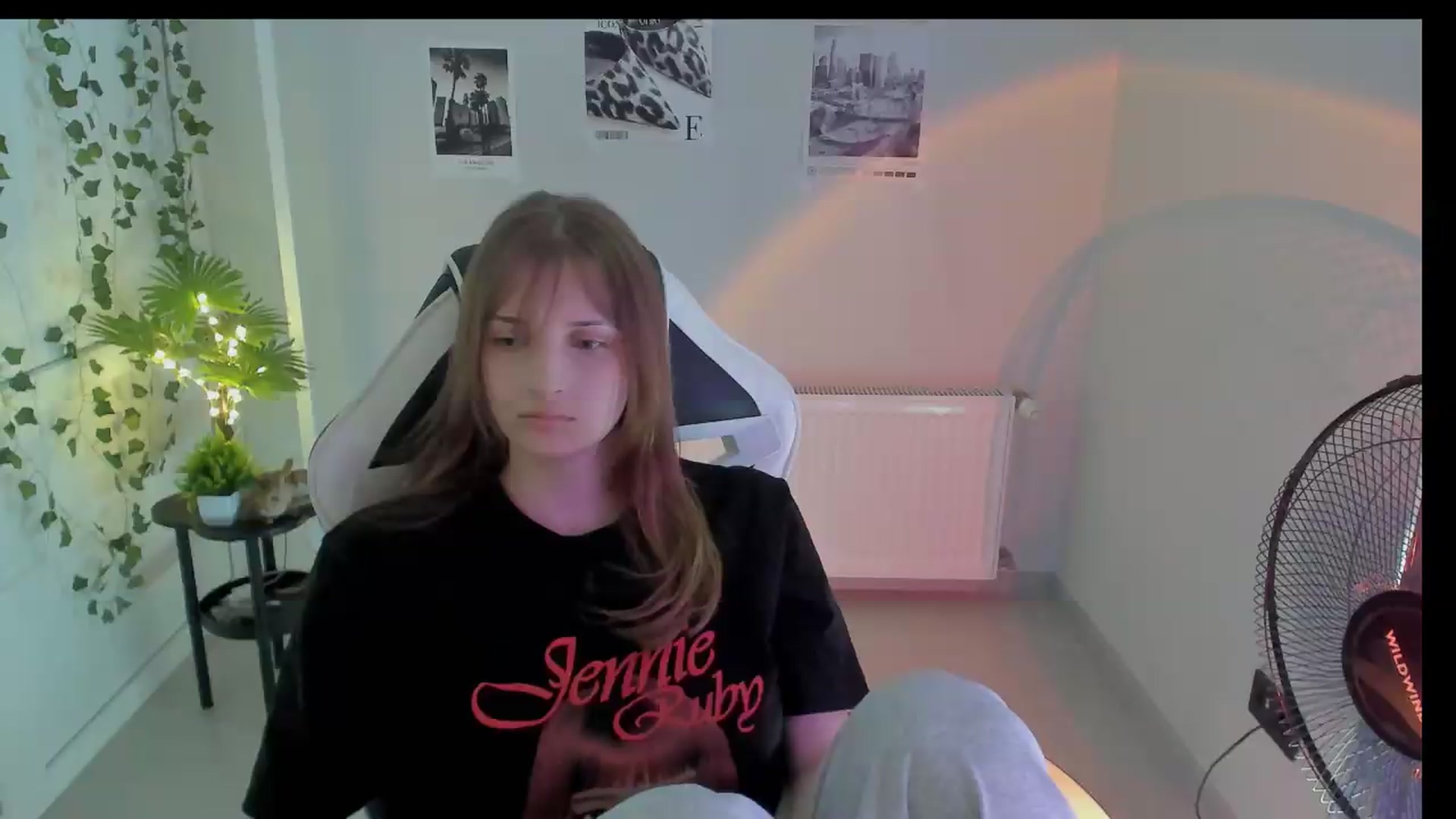 Gallery image thumbnail from Lissa_Stars's myfreecams stream on, 08/16/2026, 09:07 image 1 of 20