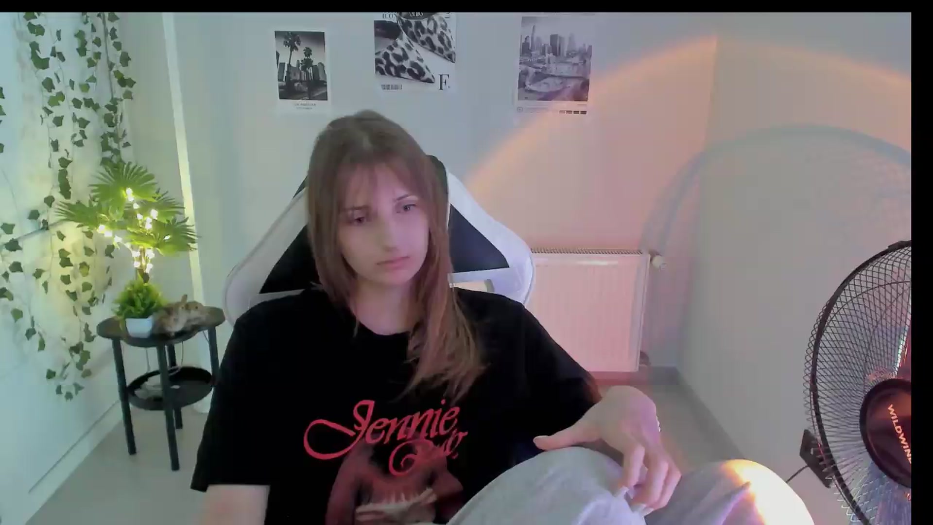 Gallery image thumbnail from Lissa_Stars's myfreecams stream on, 08/16/2026, 09:07 image 12 of 20