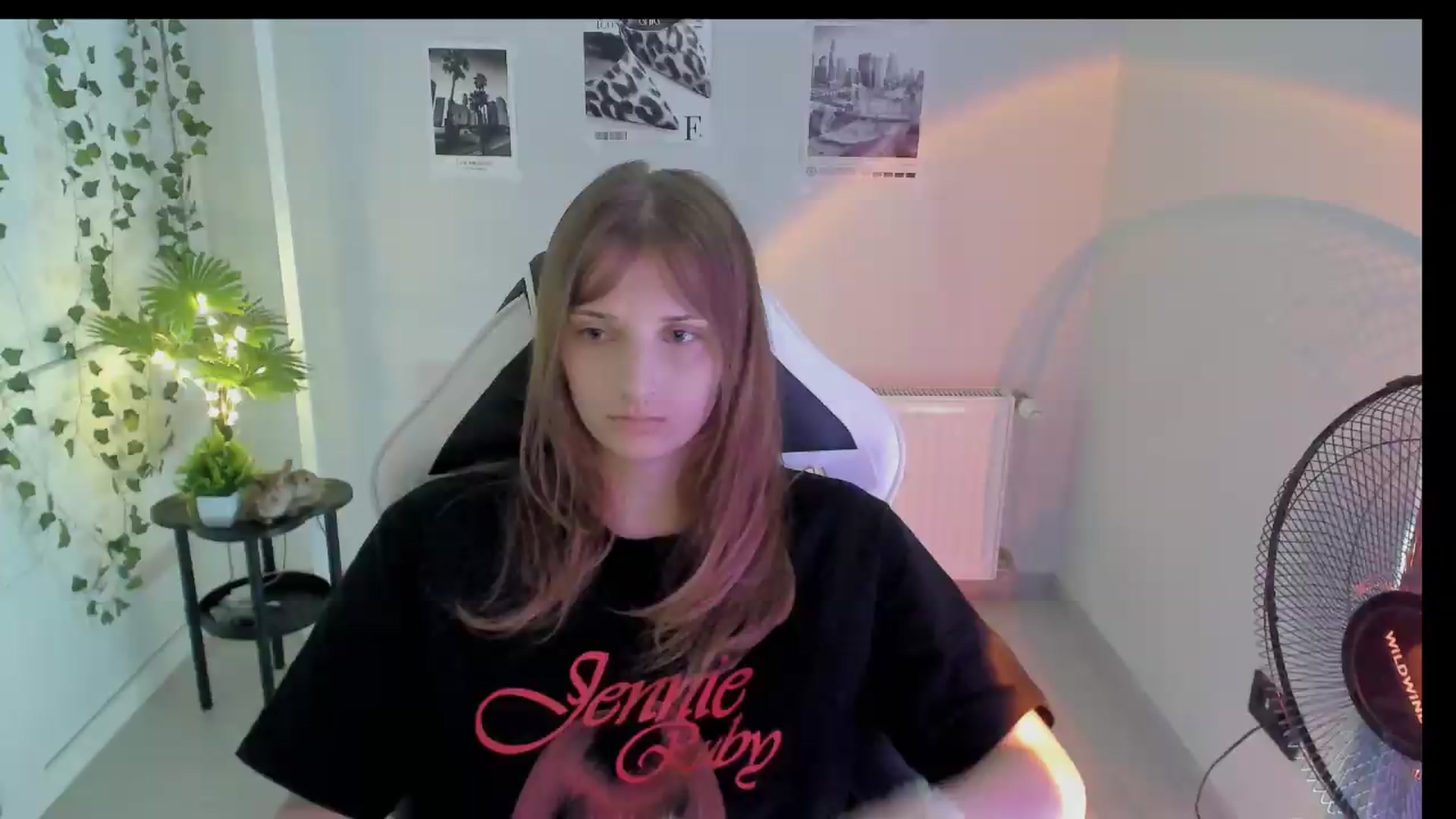 Gallery image thumbnail from Lissa_Stars's myfreecams stream on, 08/16/2026, 09:07 image 15 of 20