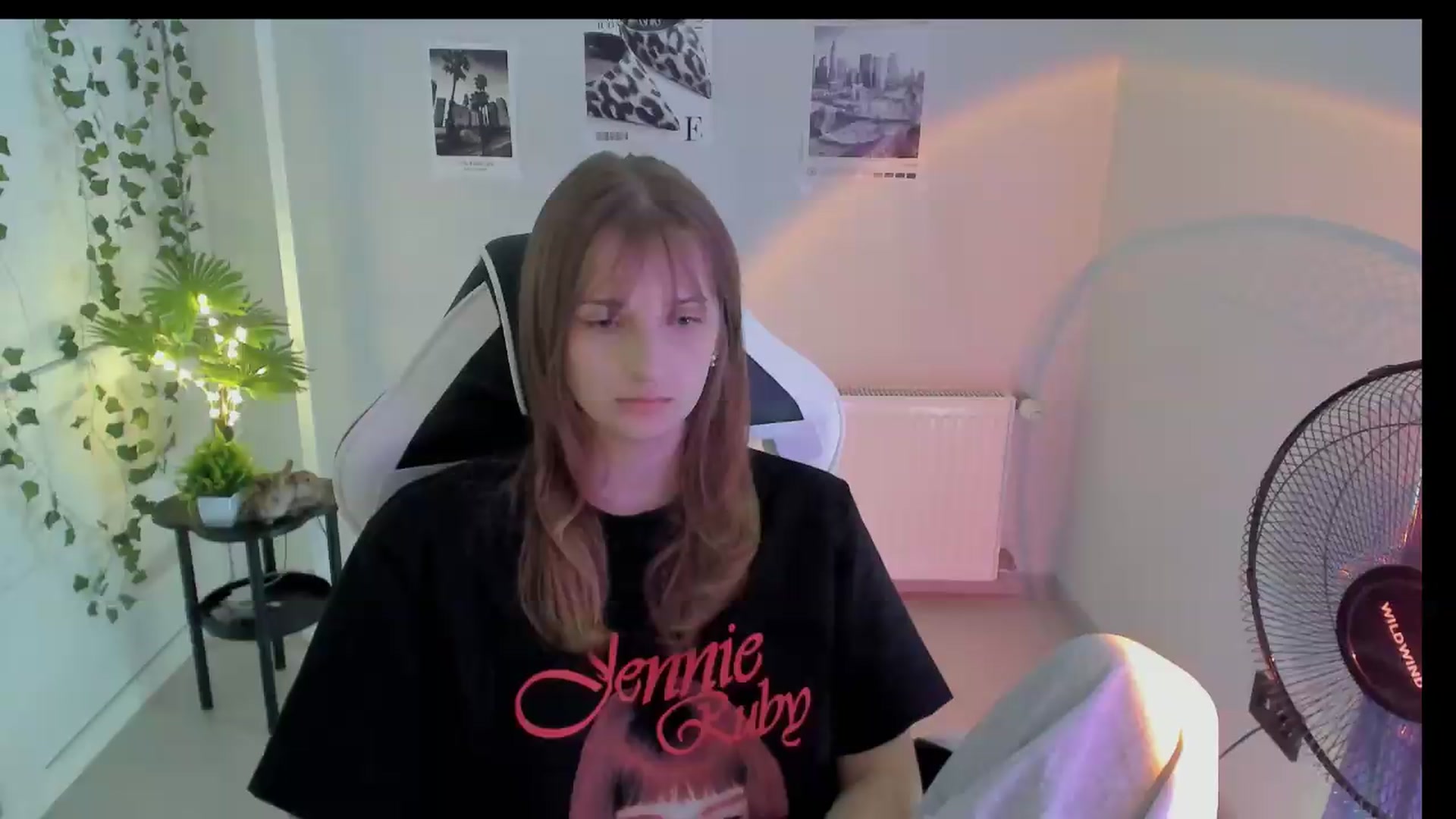 Gallery image thumbnail from Lissa_Stars's myfreecams stream on, 08/16/2026, 10:01 image 13 of 20