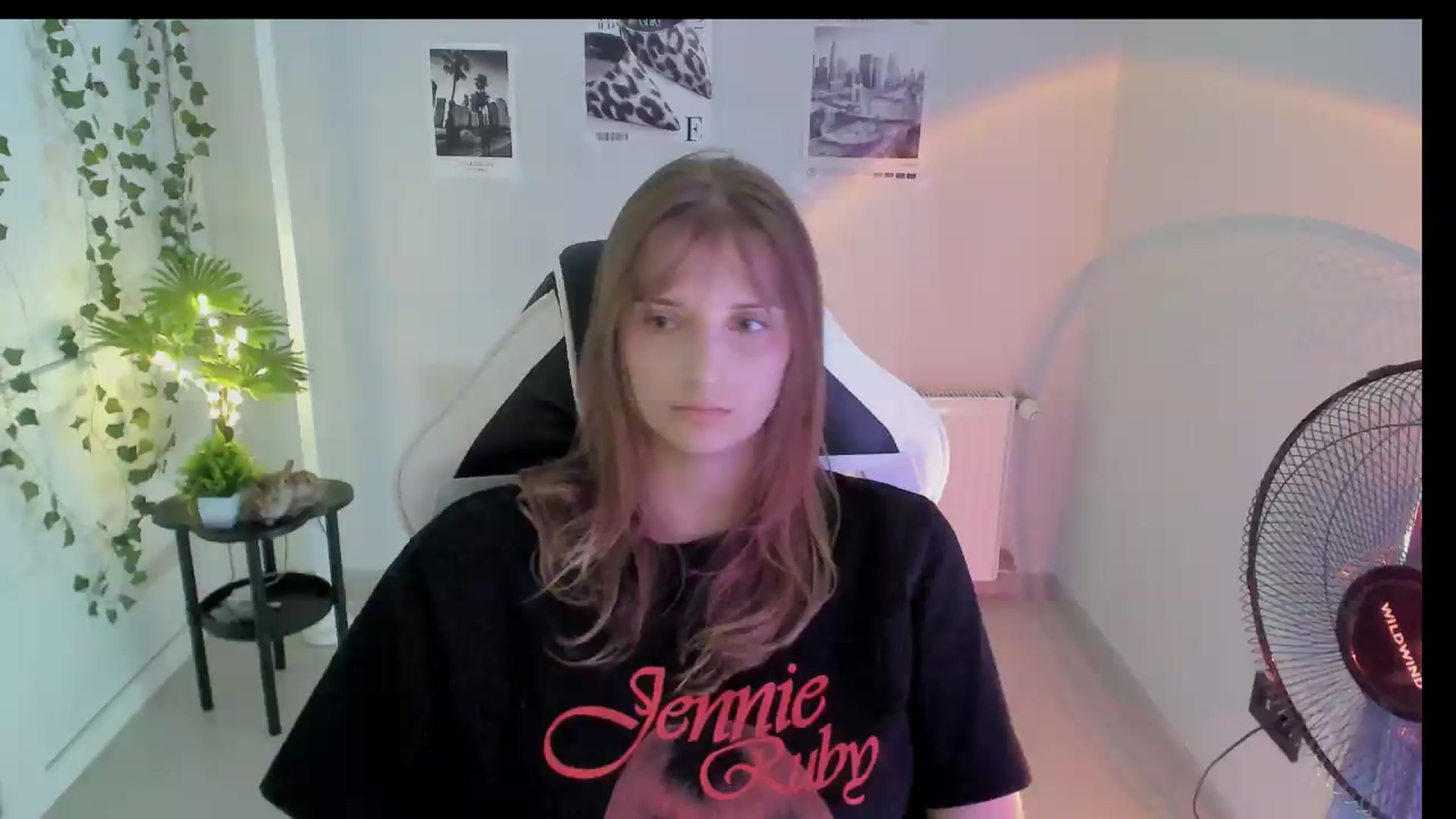 Gallery image thumbnail from Lissa_Stars's myfreecams stream on, 08/16/2026, 10:01 image 4 of 20