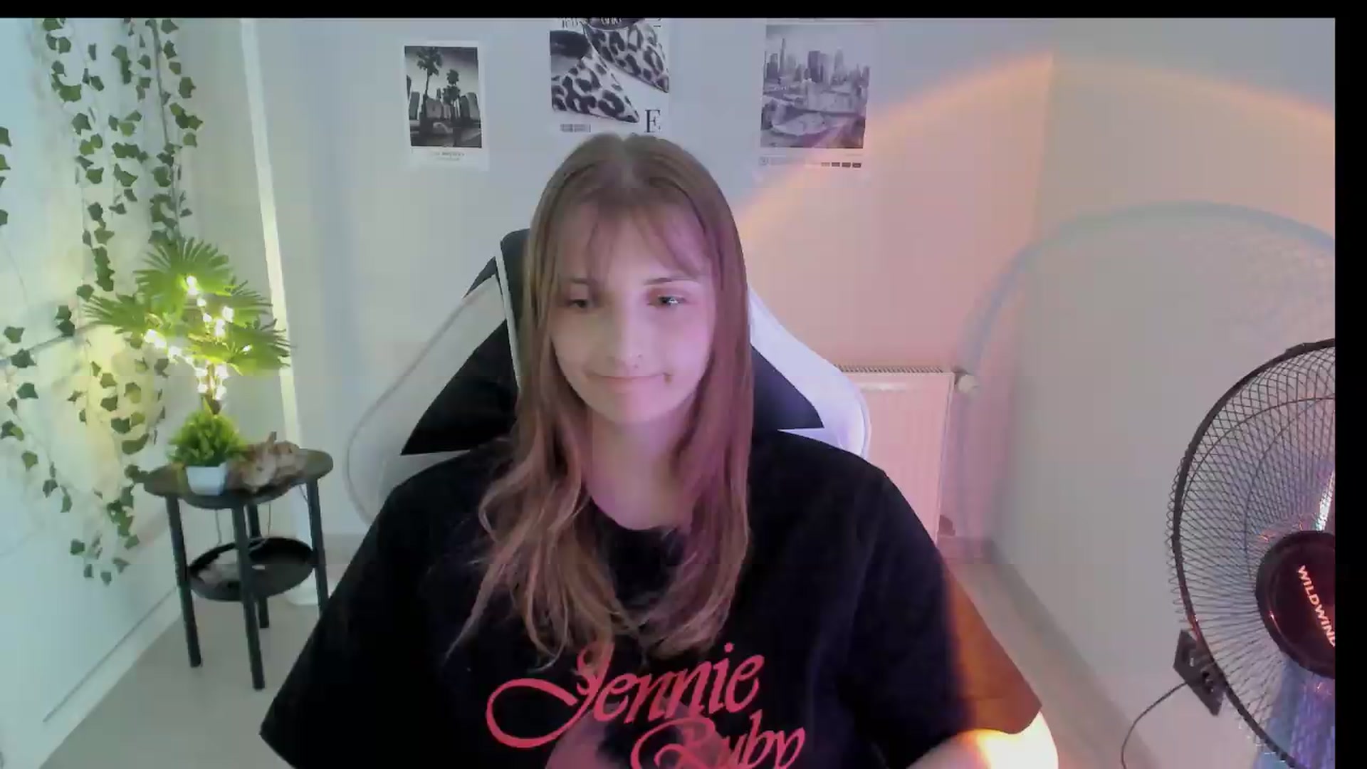 Gallery image thumbnail from Lissa_Stars's myfreecams stream on, 08/16/2026, 10:01 image 20 of 20