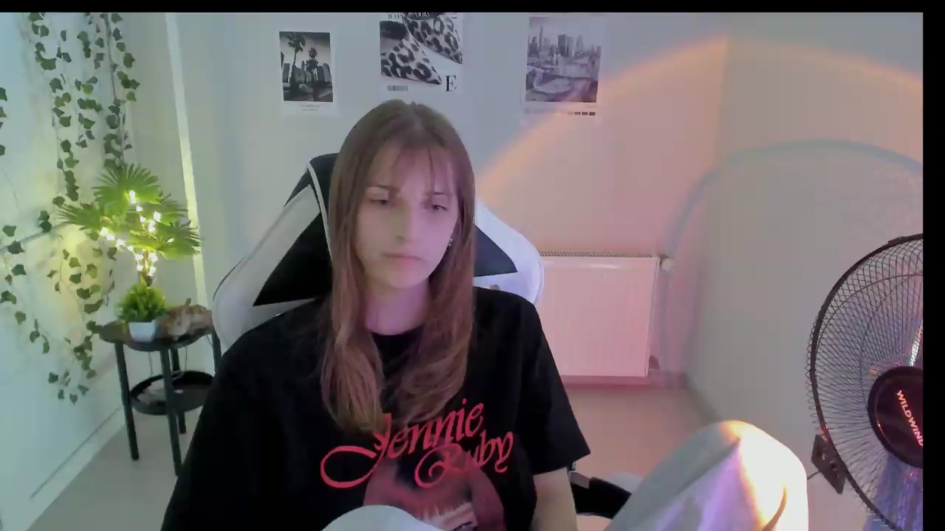 Gallery image thumbnail from Lissa_Stars's myfreecams stream on, 08/16/2026, 10:01 image 15 of 20
