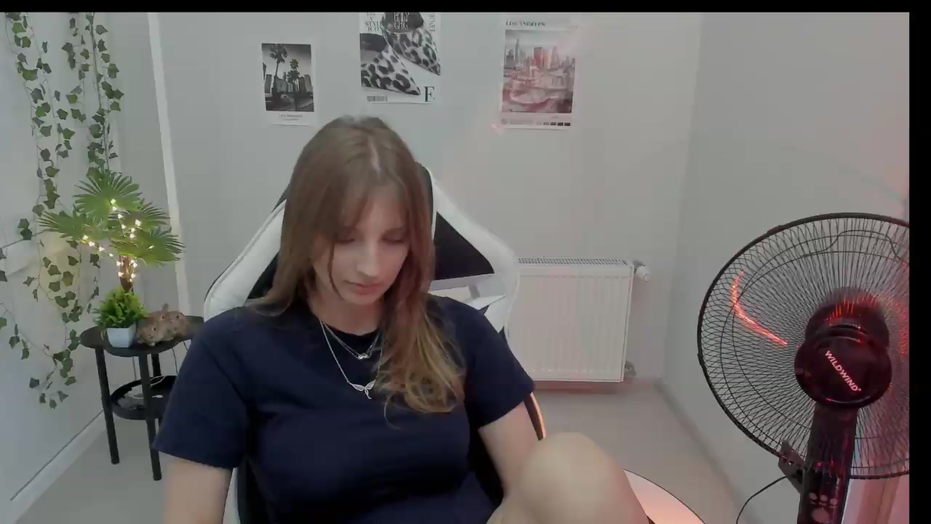 Gallery image thumbnail from Lissa_Stars's myfreecams stream on, 08/17/2026, 14:05 image 5 of 20
