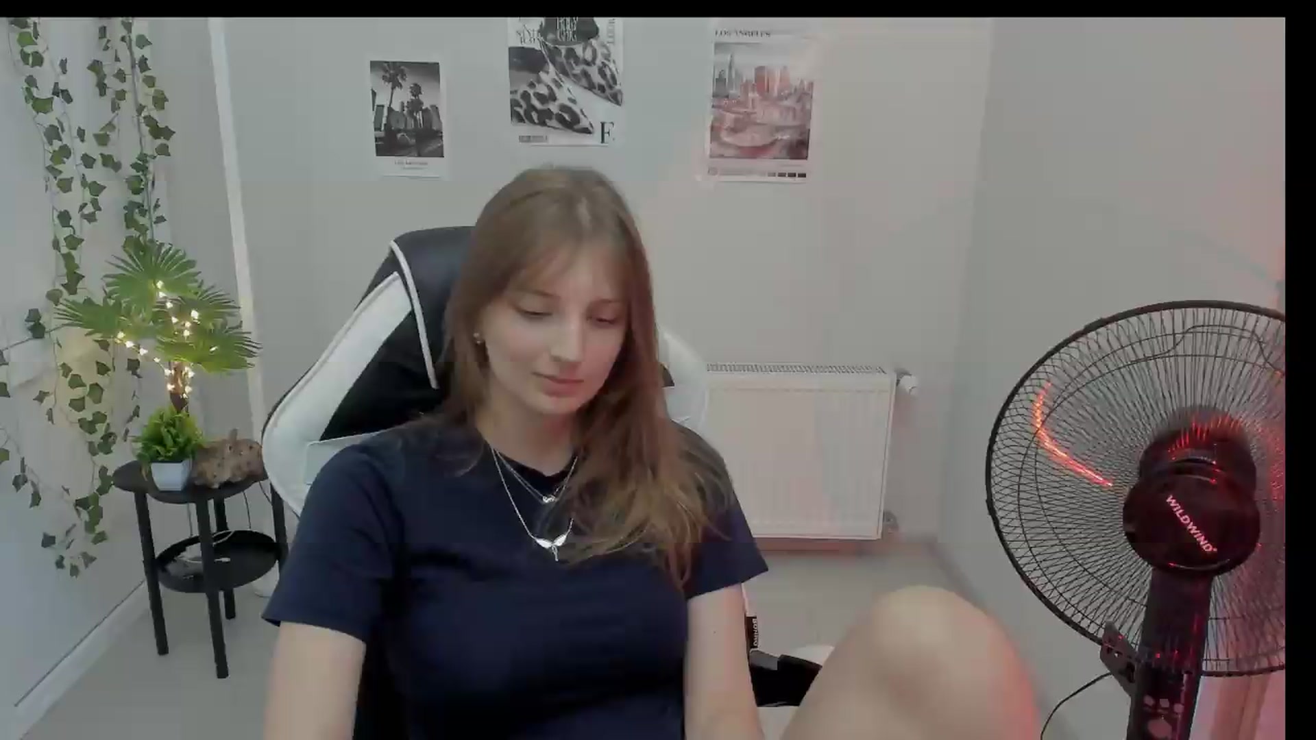 Gallery image thumbnail from Lissa_Stars's myfreecams stream on, 08/17/2026, 14:05 image 14 of 20