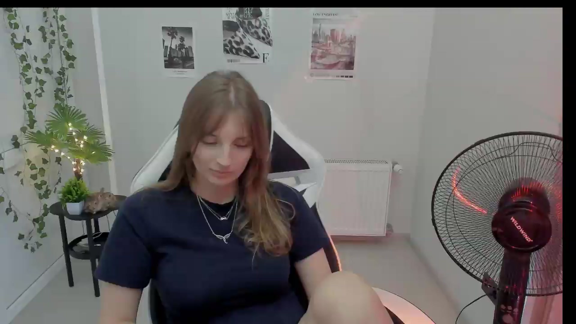 Gallery image thumbnail from Lissa_Stars's myfreecams stream on, 08/17/2026, 14:05 image 2 of 20
