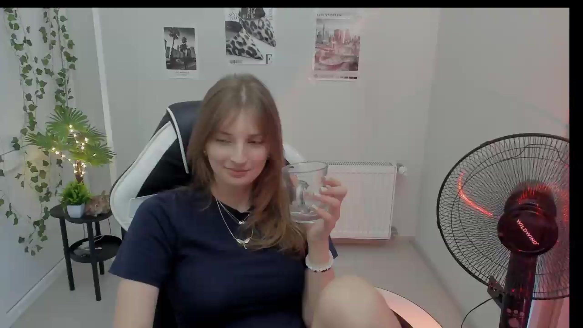 Gallery image thumbnail from Lissa_Stars's myfreecams stream on, 08/17/2026, 14:05 image 16 of 20