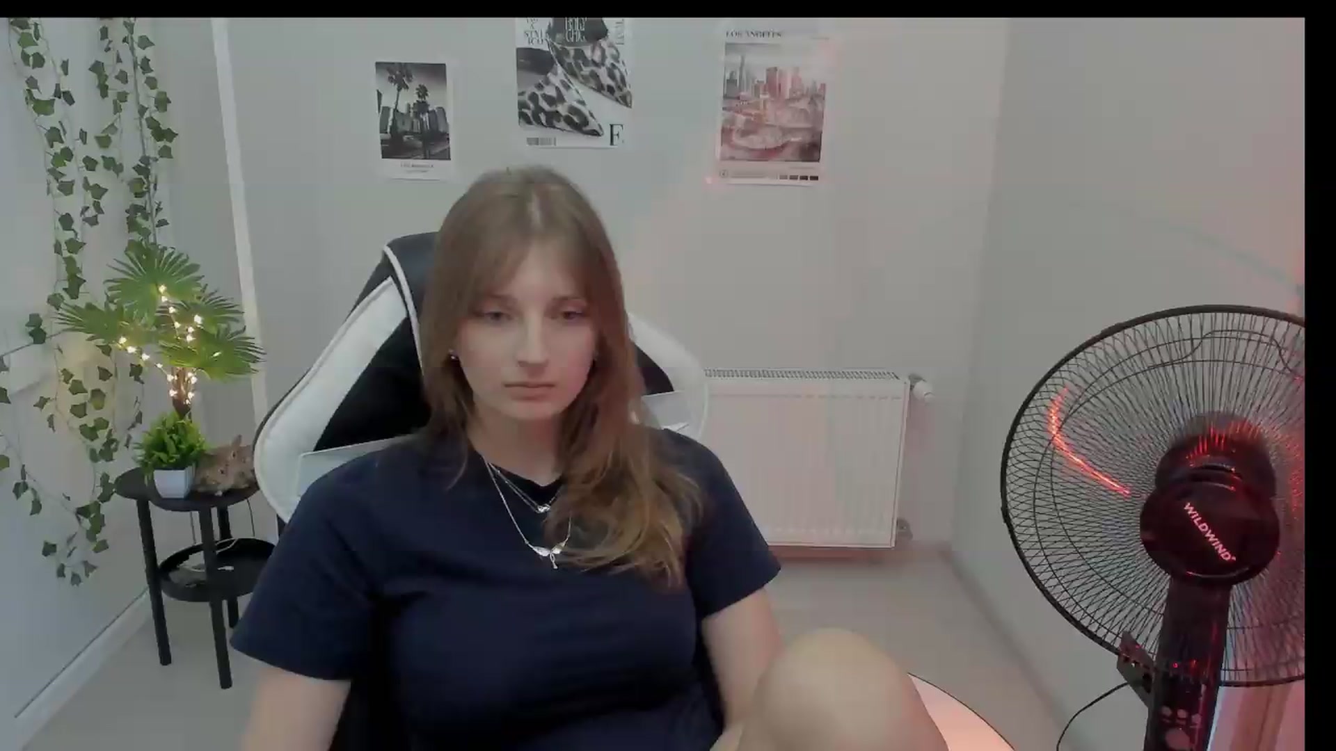 Gallery image thumbnail from Lissa_Stars's myfreecams stream on, 08/17/2026, 14:05 image 18 of 20