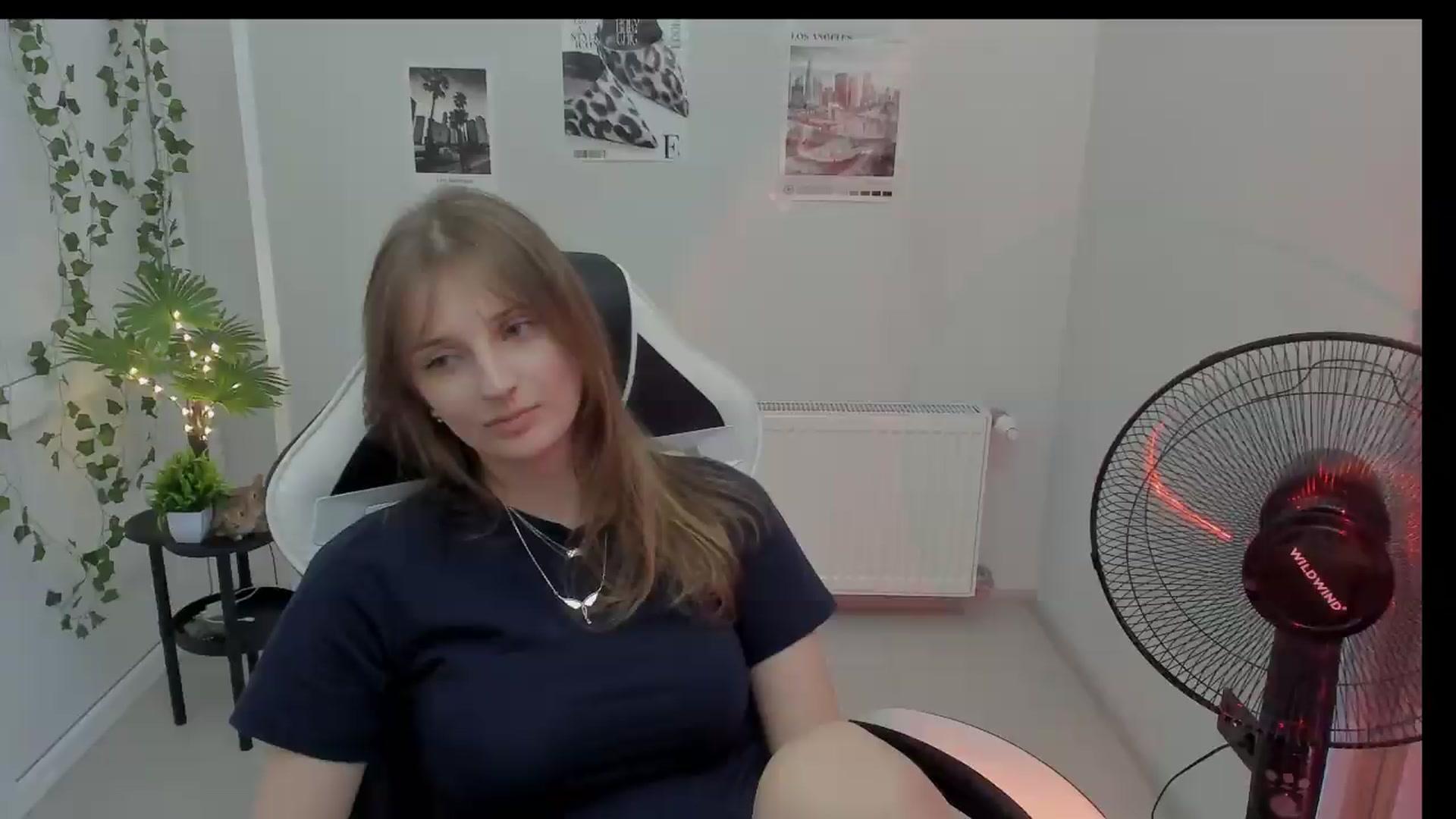 Gallery image thumbnail from Lissa_Stars's myfreecams stream on, 08/17/2026, 14:05 image 15 of 20
