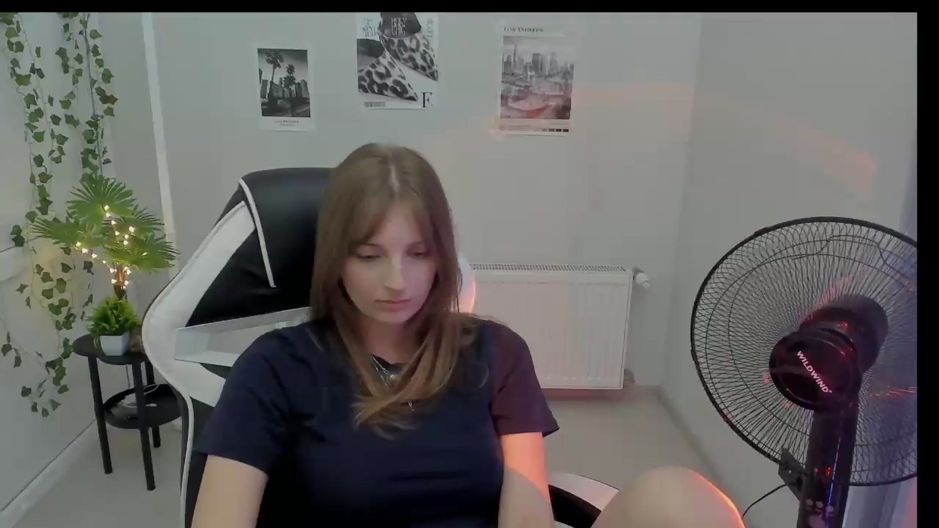 Gallery image thumbnail from Lissa_Stars's myfreecams stream on, 08/17/2026, 15:42 image 16 of 20