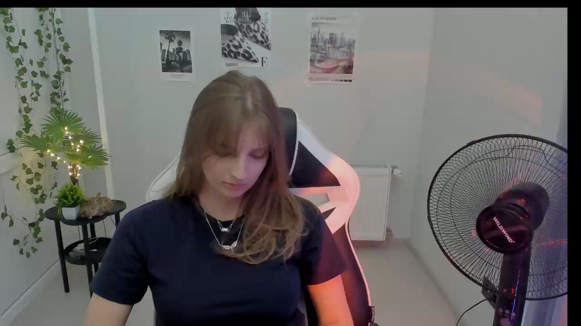 Gallery image thumbnail from Lissa_Stars's myfreecams stream on, 08/17/2026, 15:42 image 20 of 20