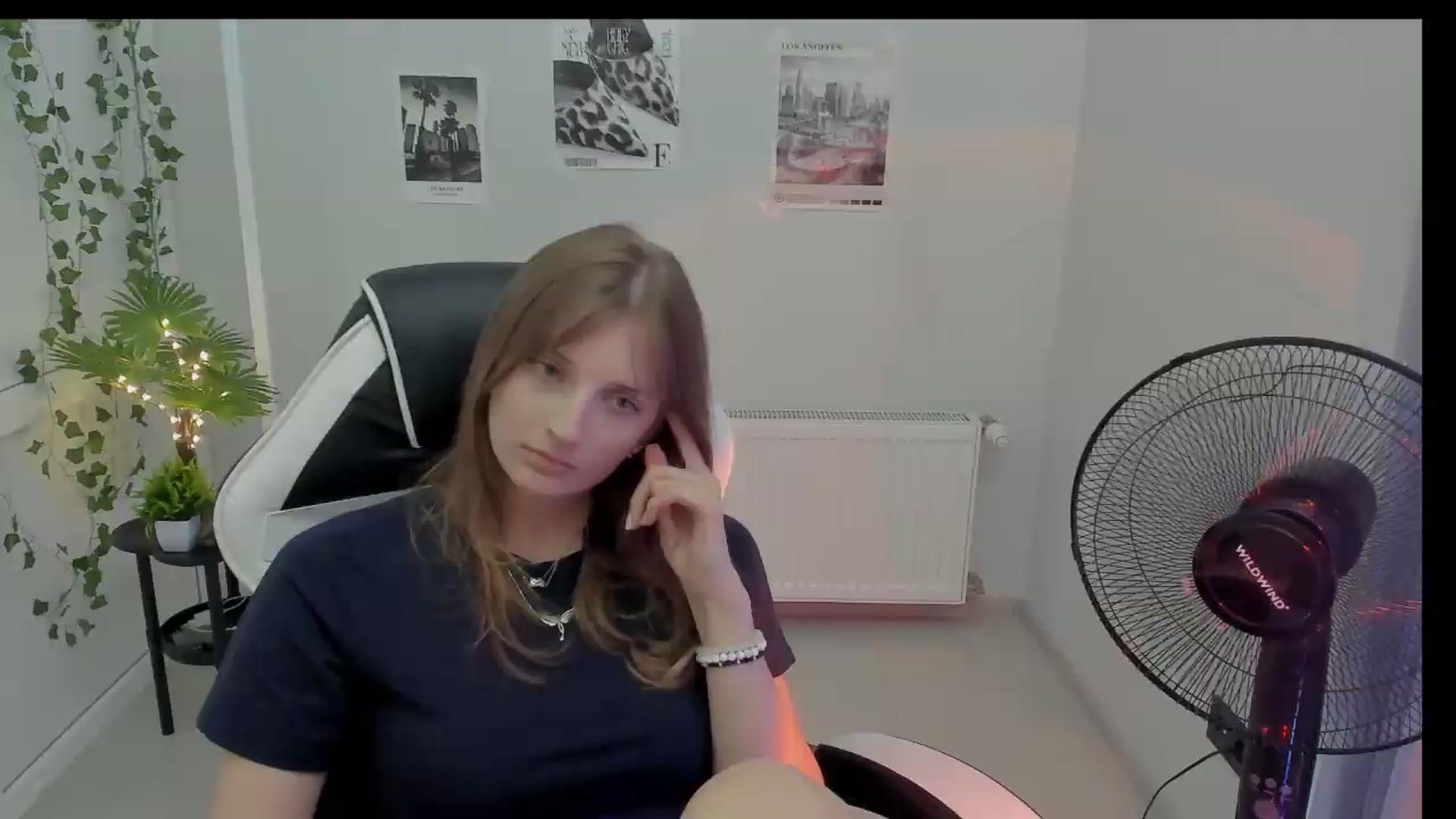 Gallery image thumbnail from Lissa_Stars's myfreecams stream on, 08/17/2026, 15:42 image 12 of 20