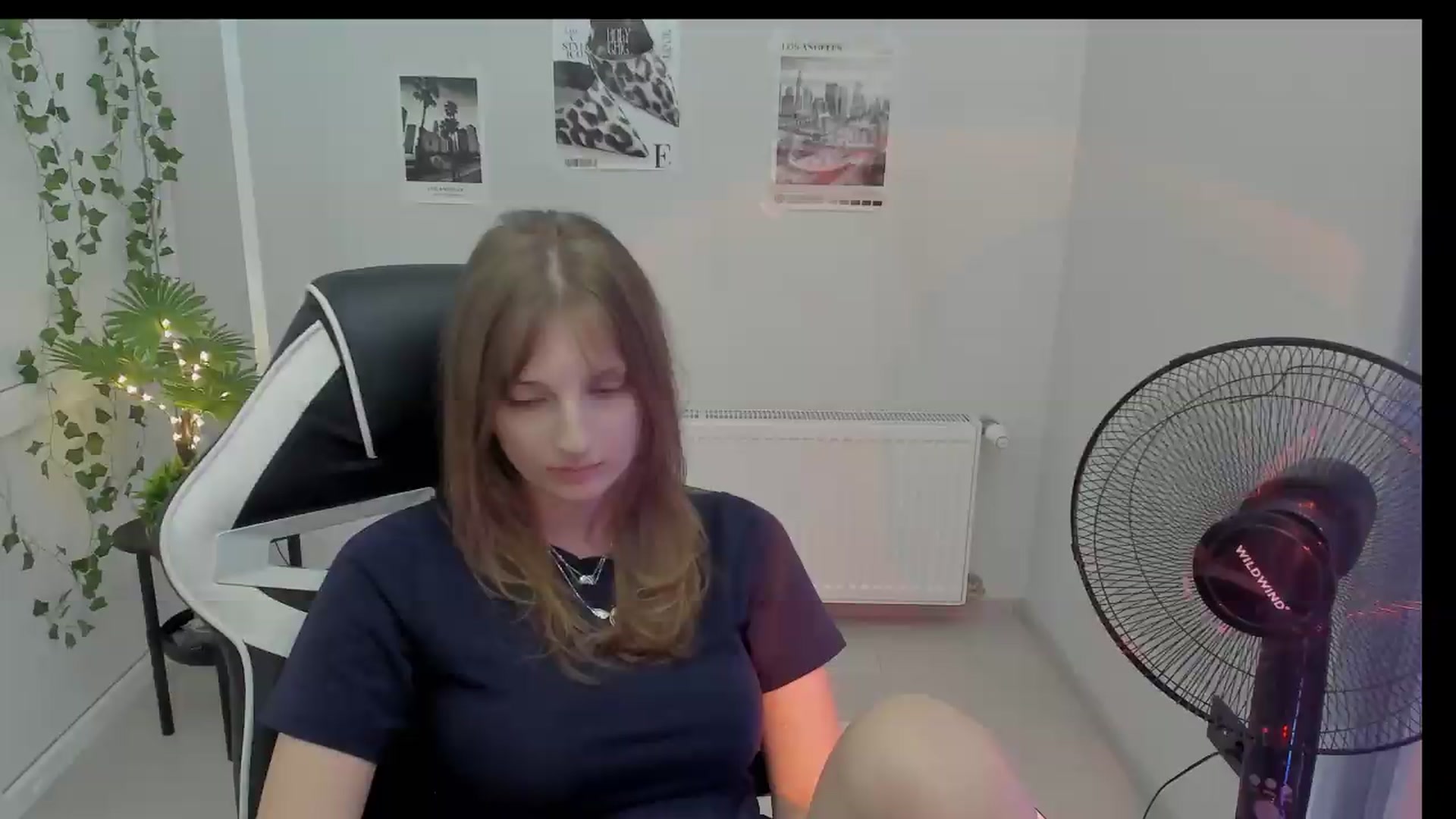 Gallery image thumbnail from Lissa_Stars's myfreecams stream on, 08/17/2026, 15:42 image 15 of 20