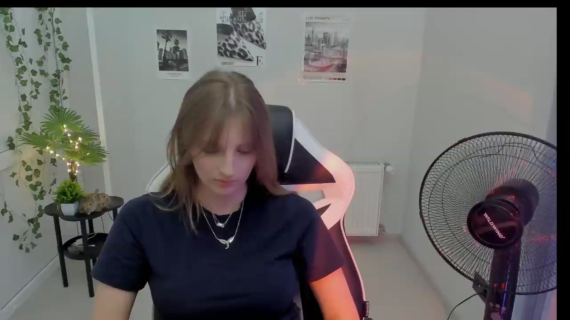 Gallery image thumbnail from Lissa_Stars's myfreecams stream on, 08/17/2026, 15:42 image 19 of 20