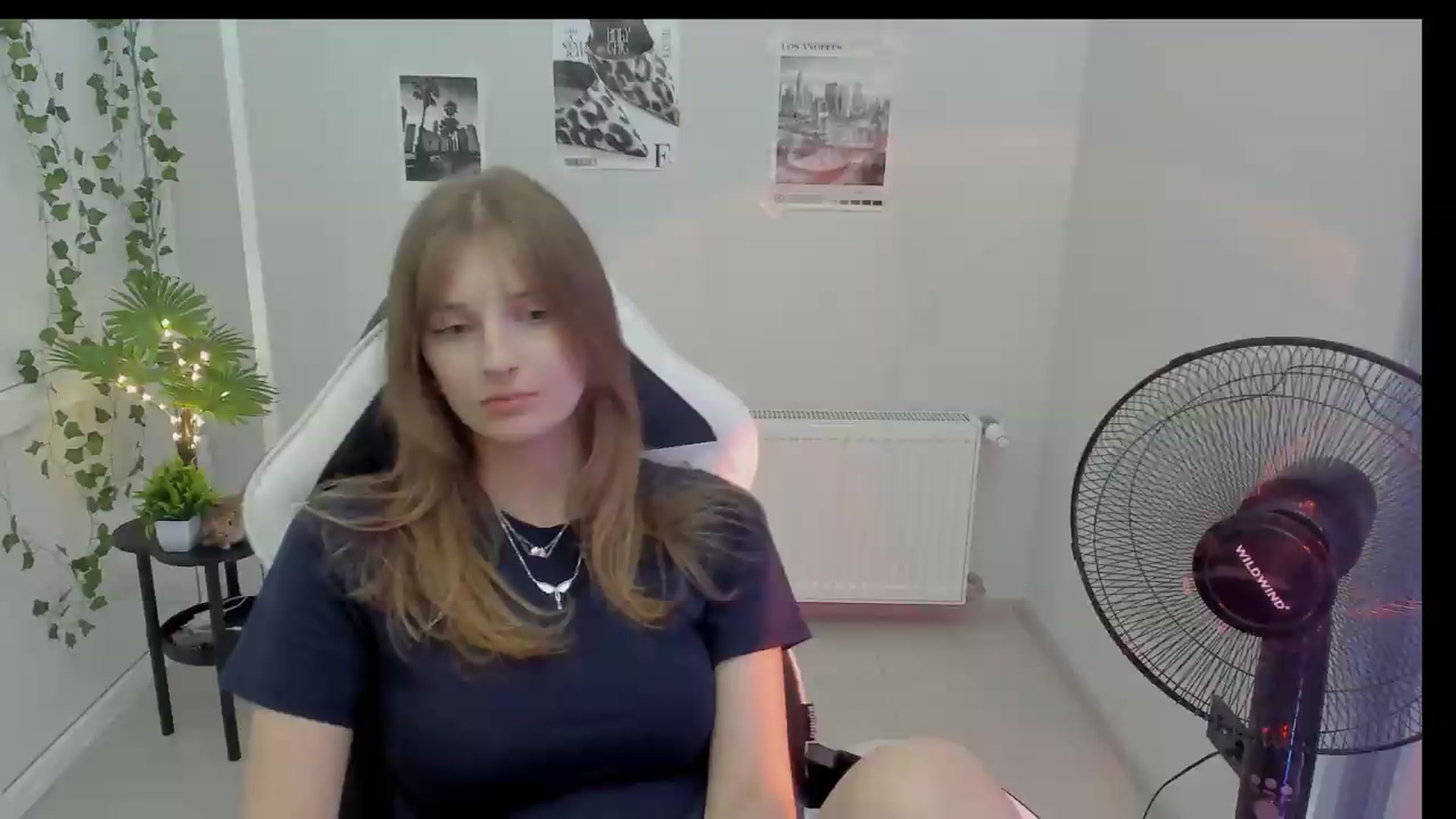 Gallery image thumbnail from Lissa_Stars's myfreecams stream on, 08/17/2026, 15:42 image 1 of 20