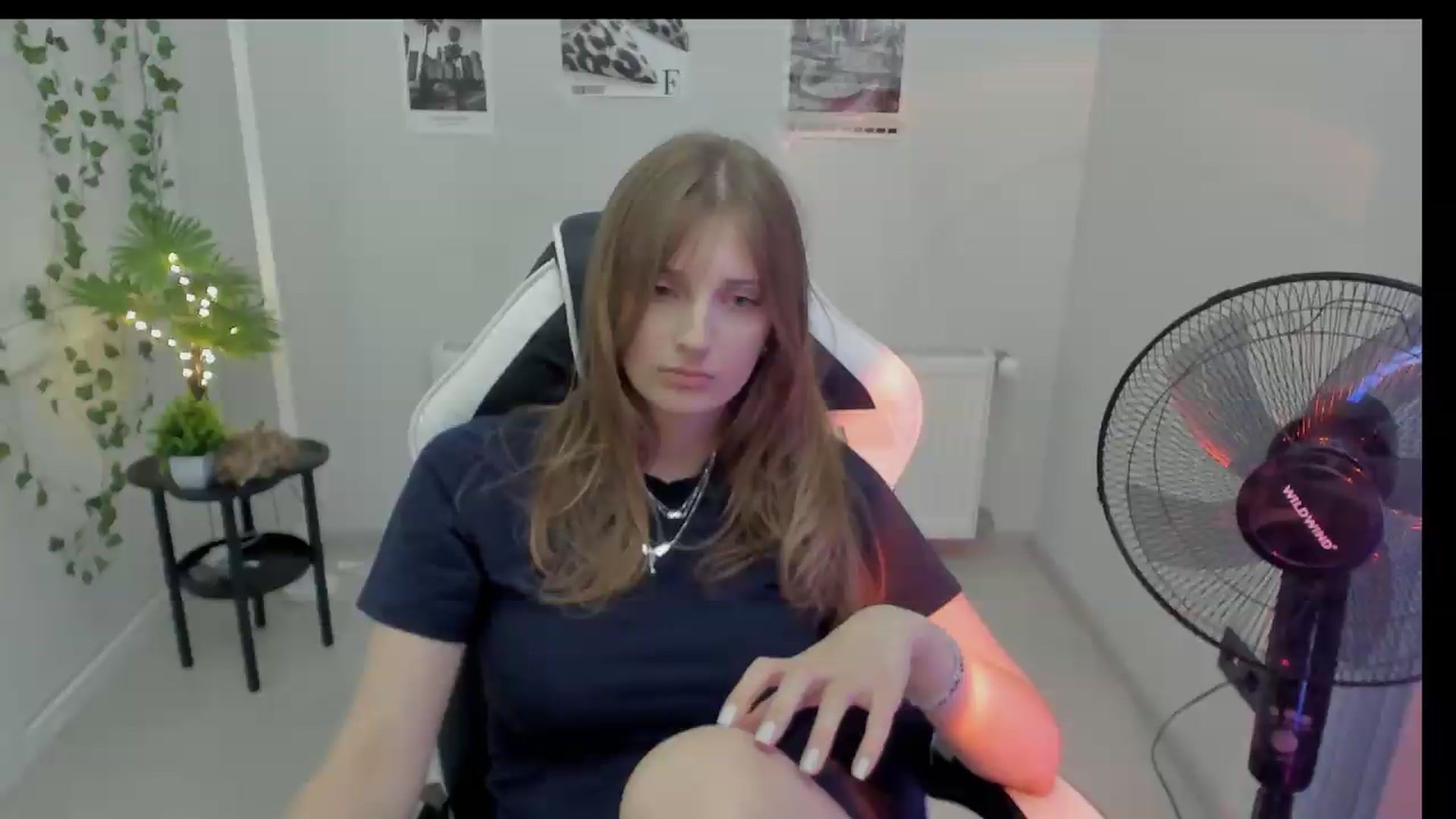 Gallery image thumbnail from Lissa_Stars's myfreecams stream on, 08/17/2026, 17:45 image 7 of 20