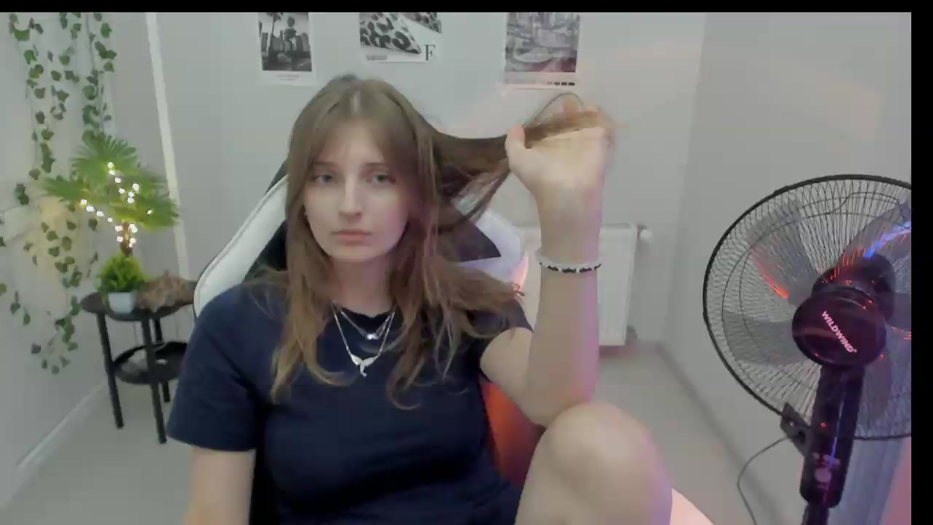 Gallery image thumbnail from Lissa_Stars's myfreecams stream on, 08/17/2026, 17:45 image 6 of 20