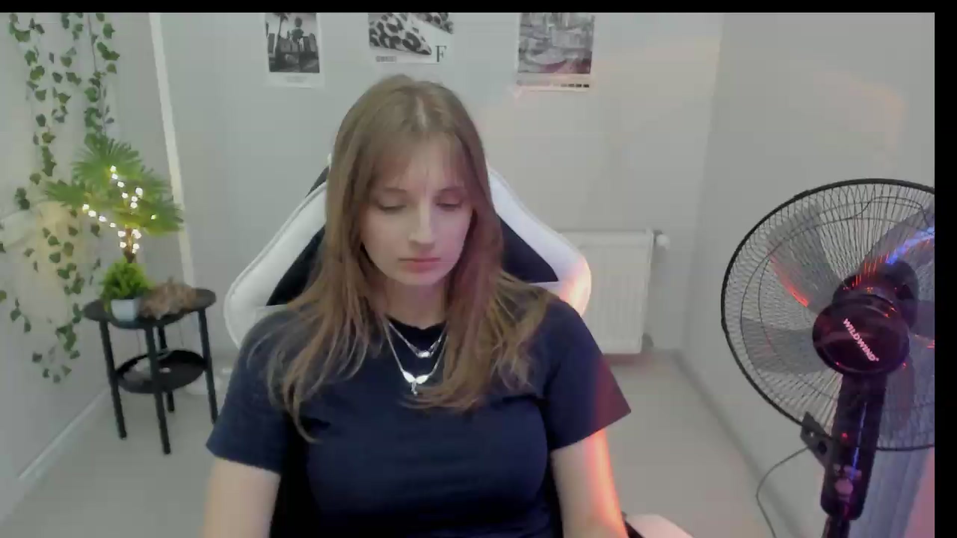 Gallery image thumbnail from Lissa_Stars's myfreecams stream on, 08/17/2026, 17:45 image 3 of 20
