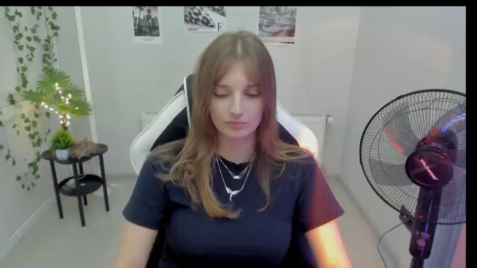 Gallery image thumbnail from Lissa_Stars's myfreecams stream on, 08/17/2026, 17:45 image 20 of 20