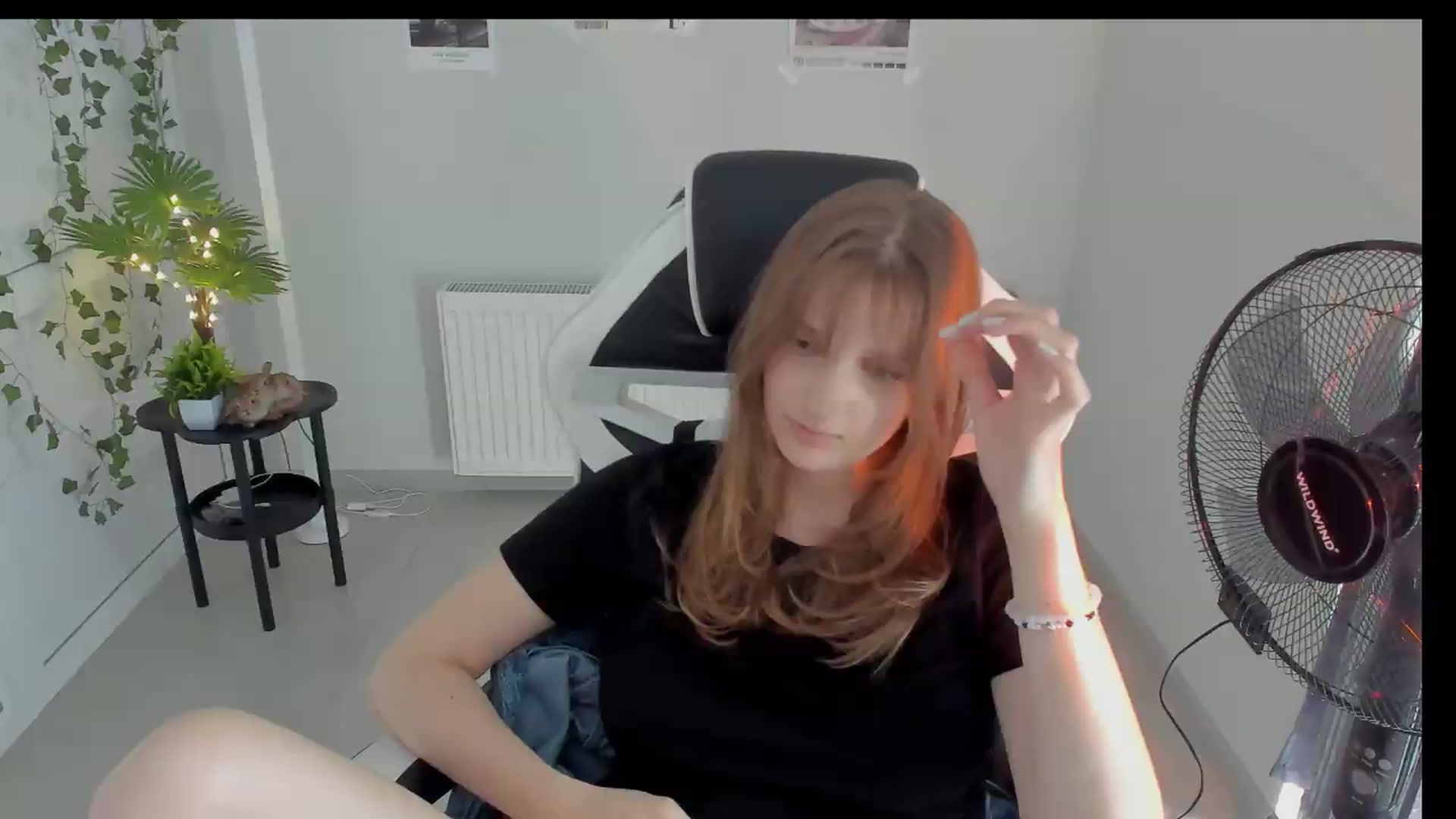 Gallery image thumbnail from Lissa_Stars's myfreecams stream on, 08/18/2026, 11:14 image 8 of 20