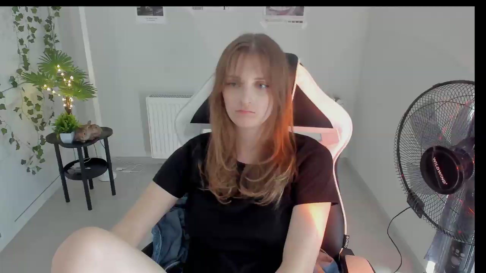 Gallery image thumbnail from Lissa_Stars's myfreecams stream on, 08/18/2026, 11:14 image 6 of 20
