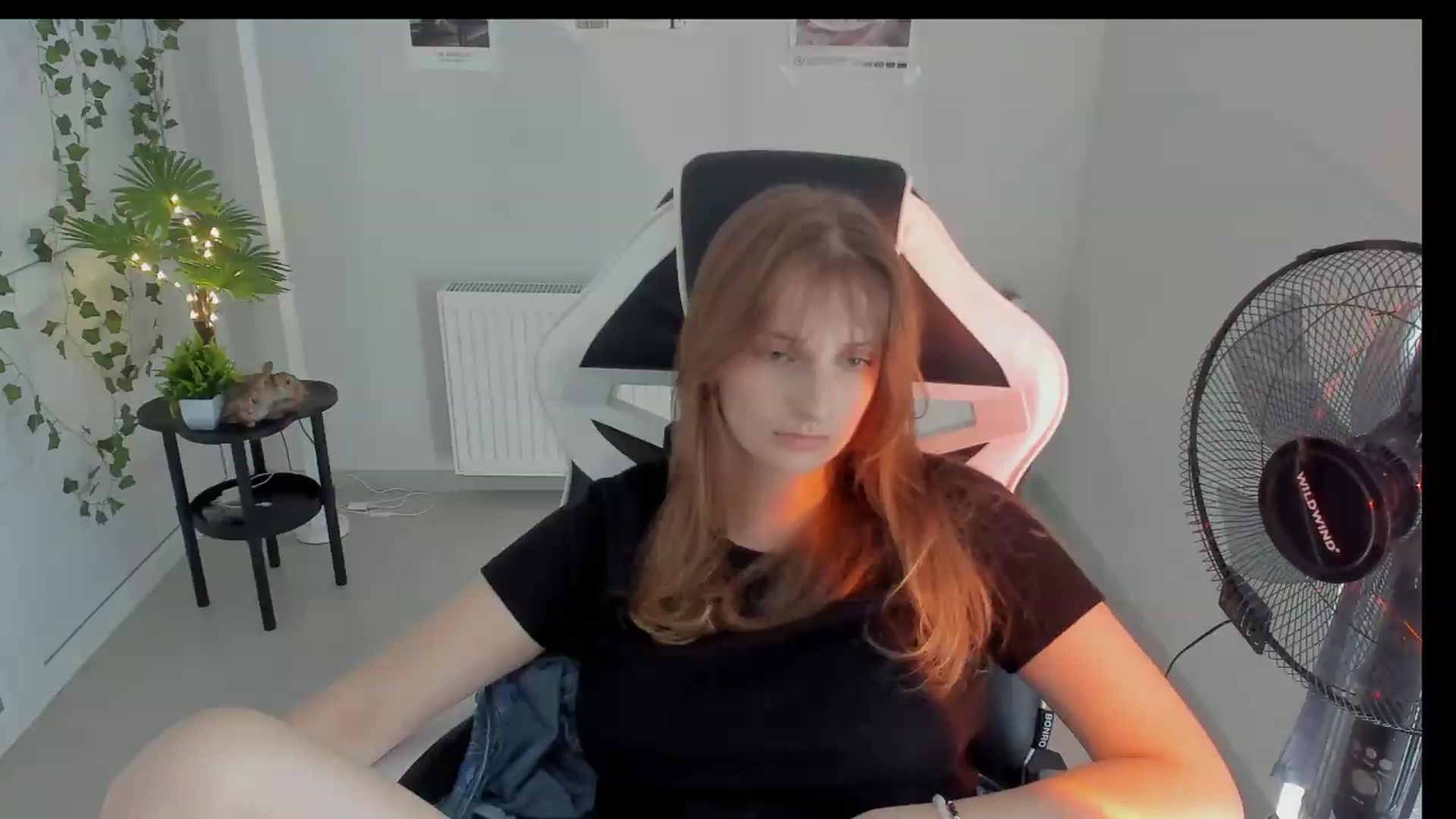 Gallery image thumbnail from Lissa_Stars's myfreecams stream on, 08/18/2026, 11:14 image 10 of 20