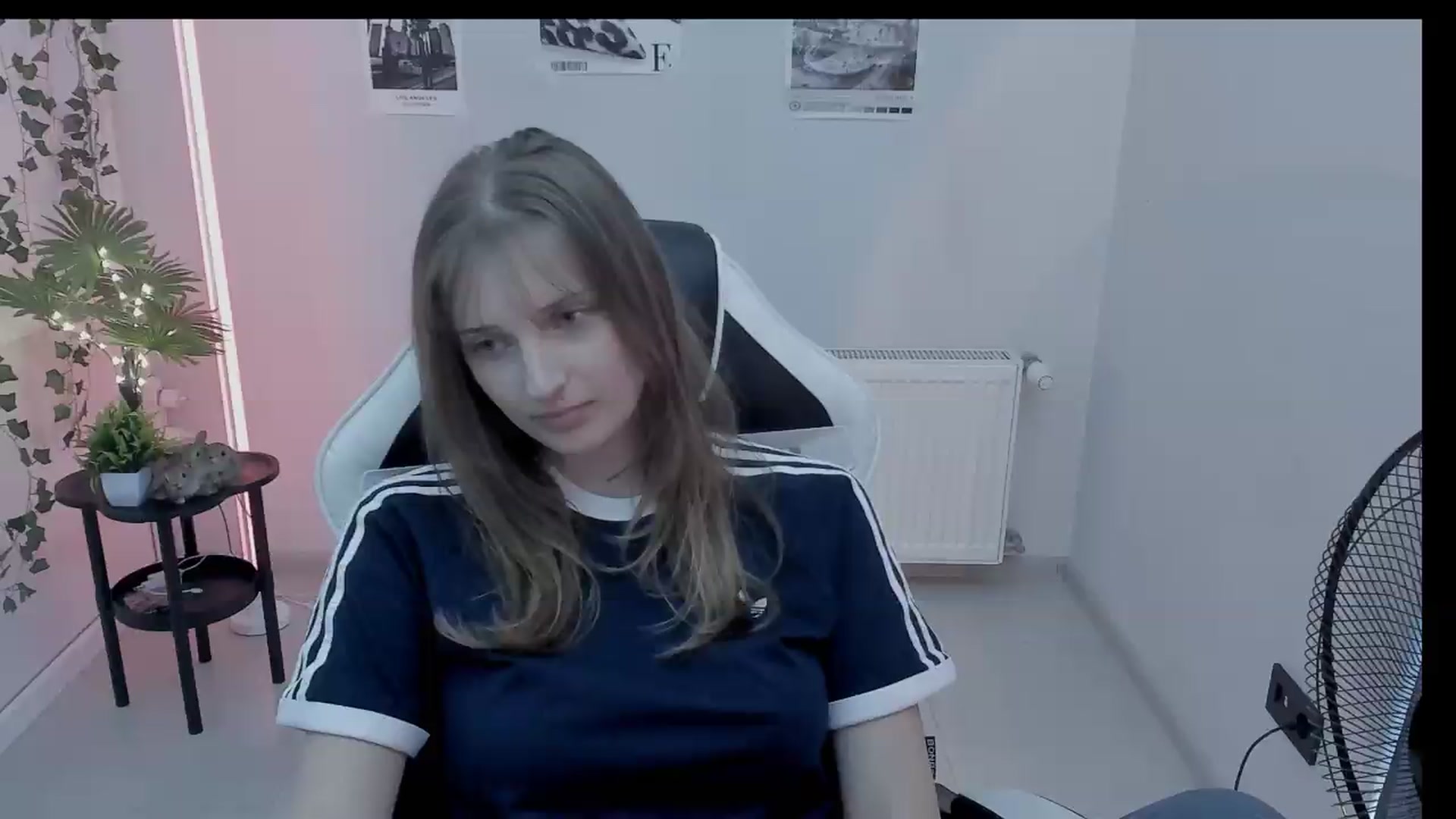 Gallery image thumbnail from Lissa_Stars's myfreecams stream on, 08/20/2026, 14:54 image 8 of 20