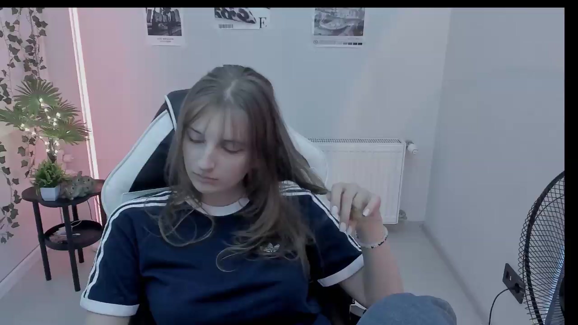 Gallery image thumbnail from Lissa_Stars's myfreecams stream on, 08/20/2026, 14:54 image 19 of 20