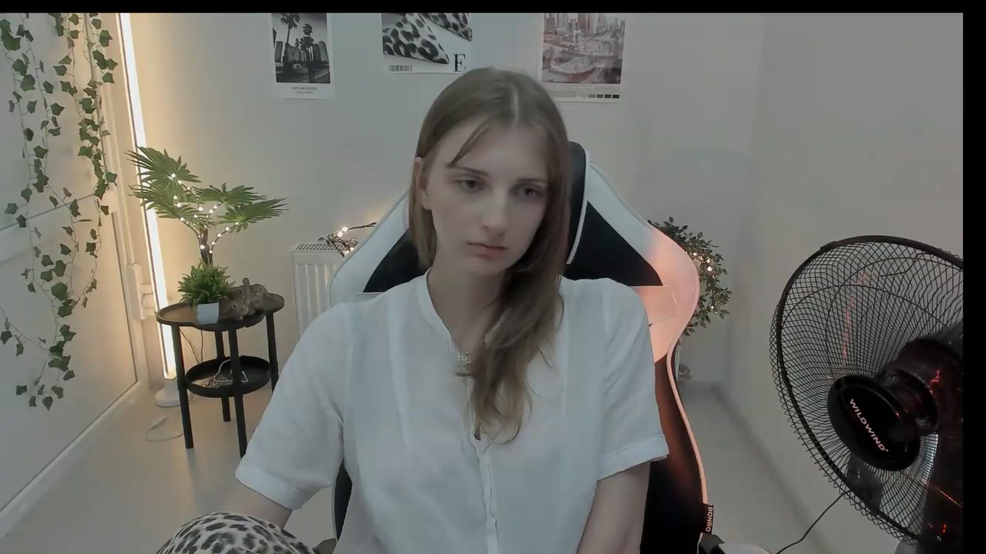 Gallery image thumbnail from Lissa_Stars's myfreecams stream on, 09/01/2026, 11:19 image 18 of 20
