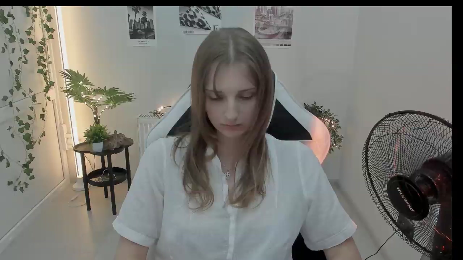 Gallery image thumbnail from Lissa_Stars's myfreecams stream on, 09/01/2026, 11:19 image 1 of 20